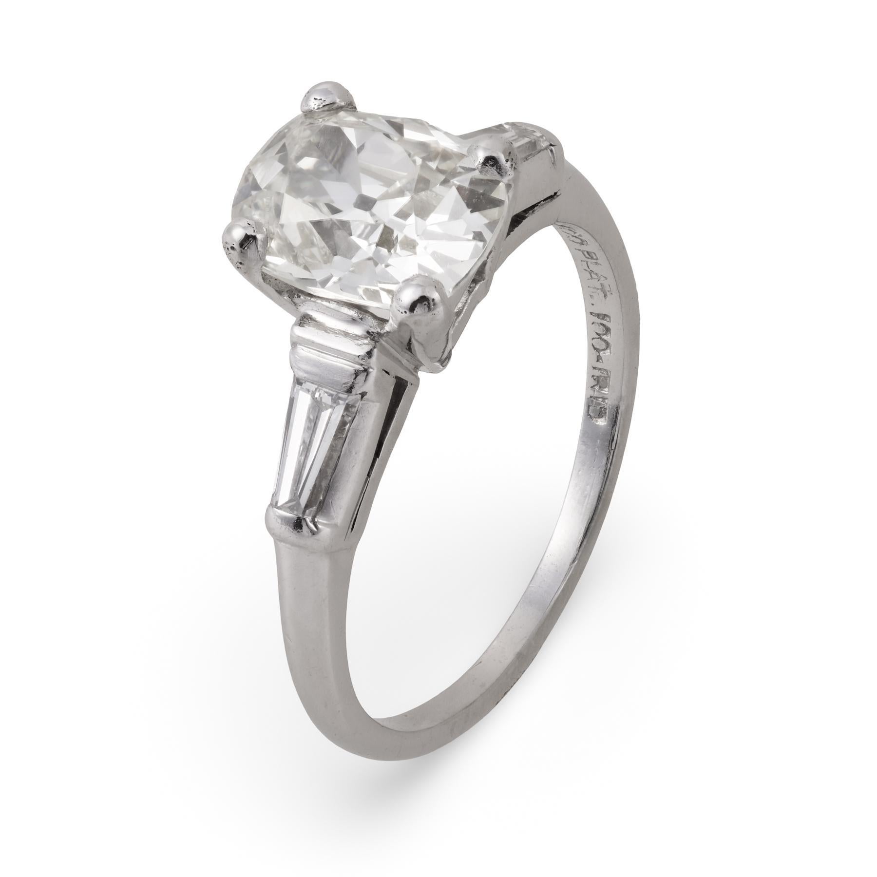 Anello di fidanzamento in platino di metà secolo GIA con diamante old mine da 2,23 carati
