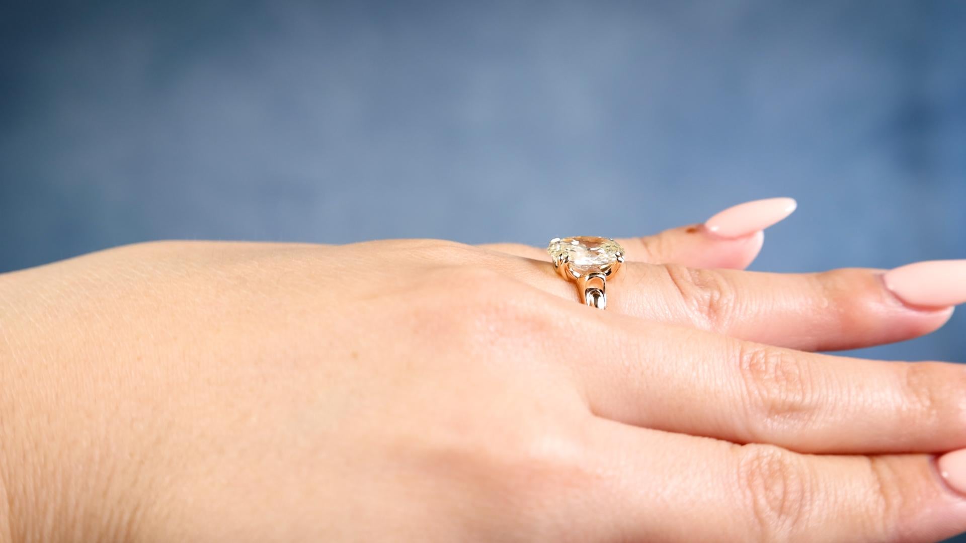 Taille brillant Bague solitaire en or rose 14k du milieu du siècle GIA 3,06 carats diamant taille ovale en vente