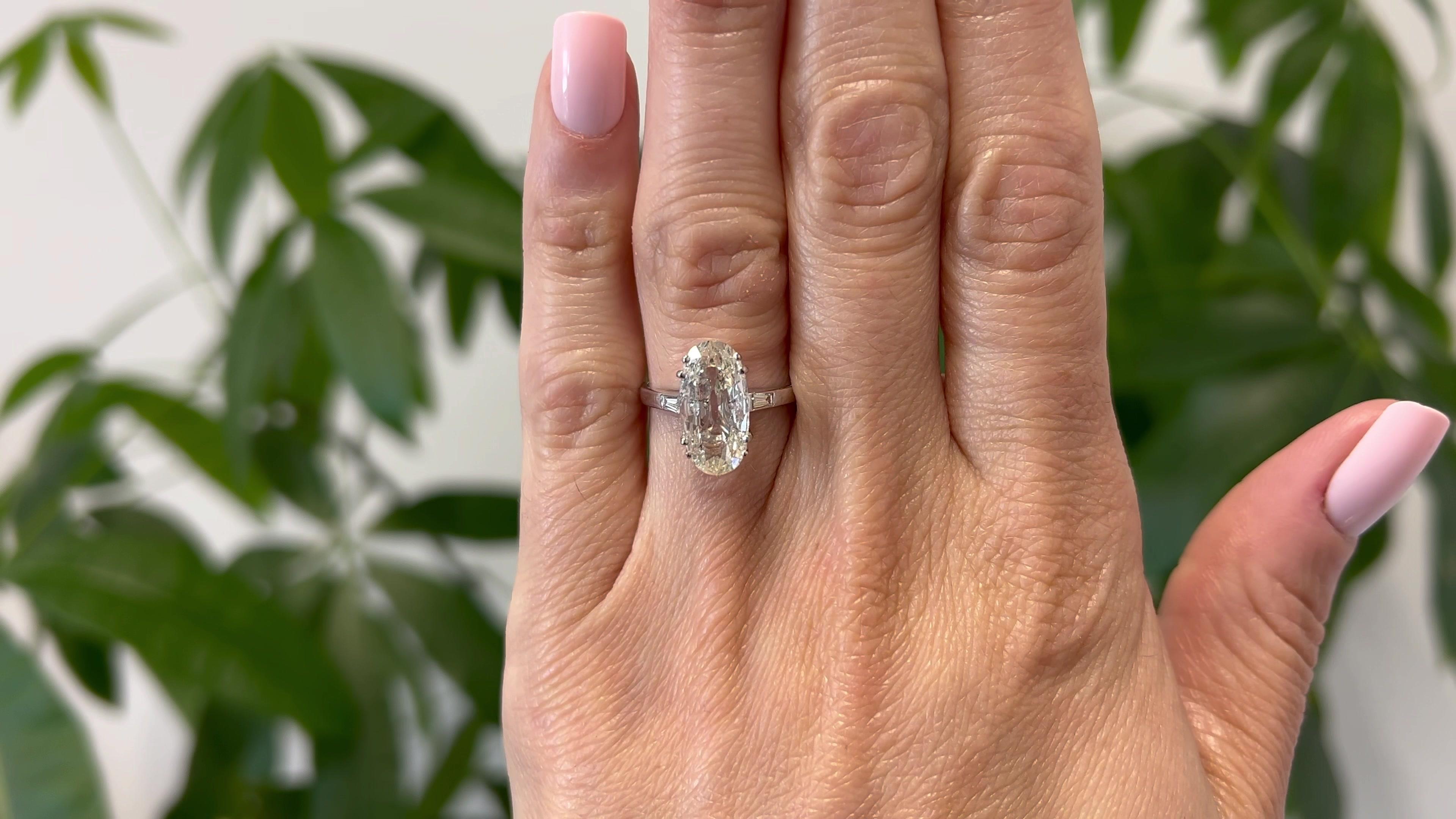 Mid Century GIA 3.06 Carat Oval Cut Diamond 18k White Gold Ring In Good Condition In Beverly Hills, CA