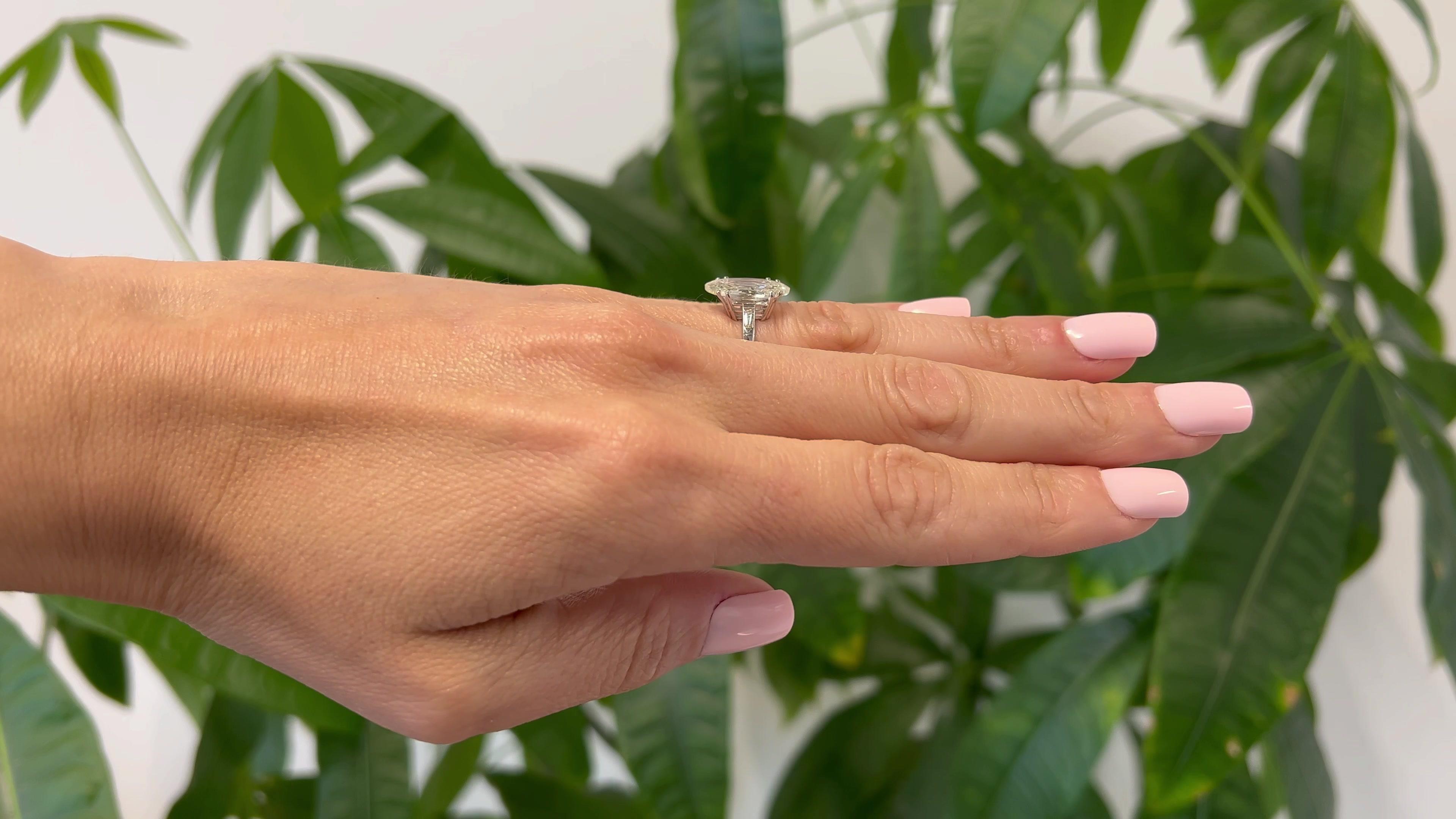 Women's or Men's Mid Century GIA 3.06 Carat Oval Cut Diamond 18k White Gold Ring