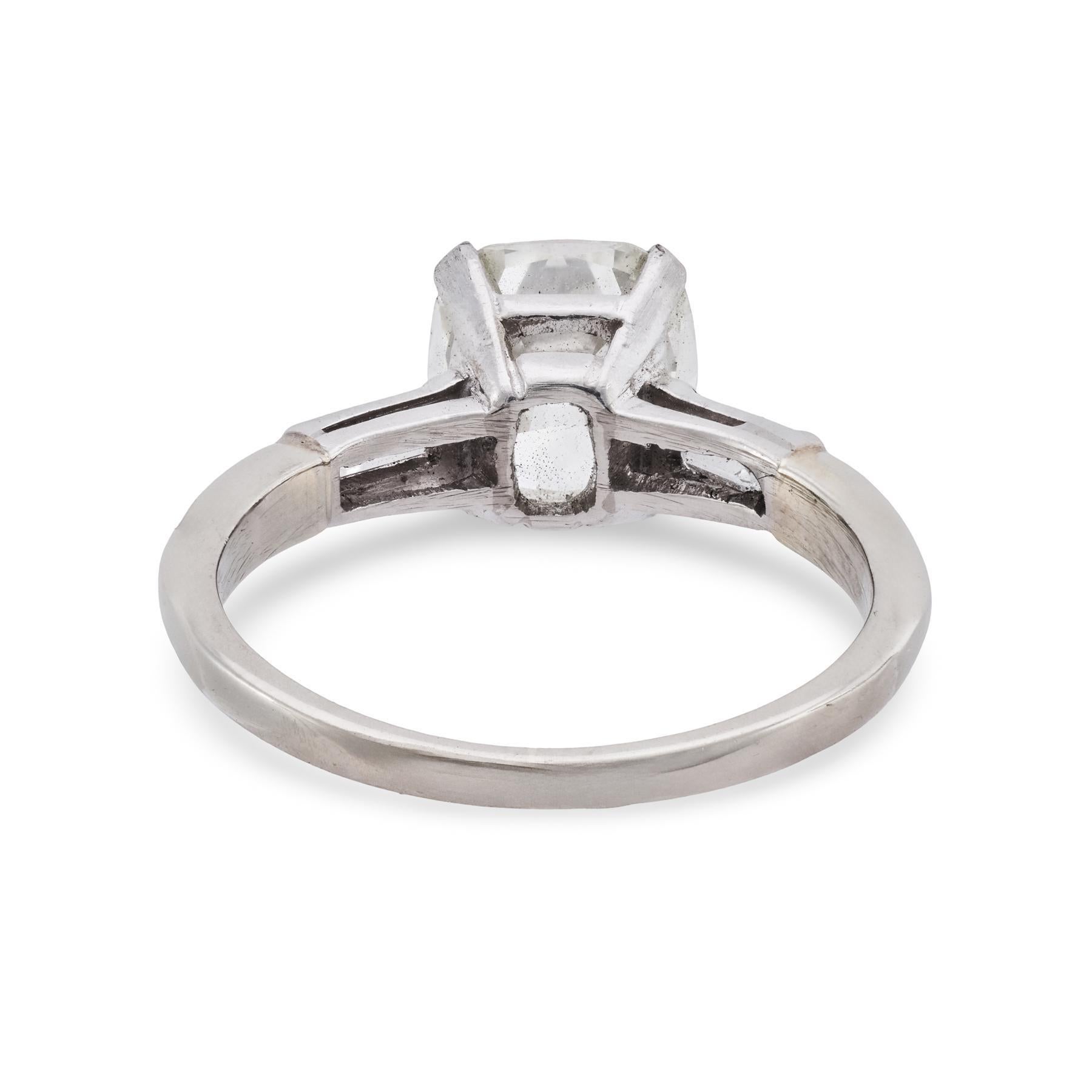 Bague de fiançailles en platine de 3.09 carats de diamant taille ancienne GIA du milieu du siècle dernier en vente 1