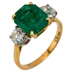 Mid Century GIA 3.25 carat Colombian emerald diamond 18k yellow gold ring
