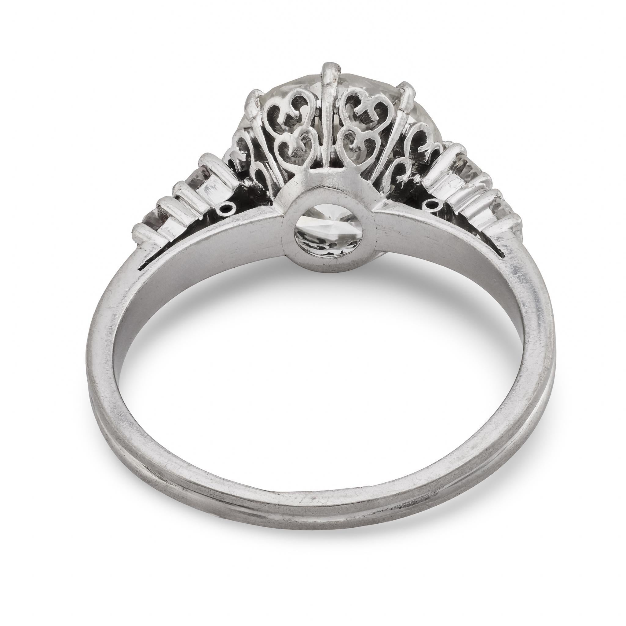 Bague en platine de 3.32 carats de diamants ronds de taille brillant GIA du milieu du siècle Pour femmes en vente