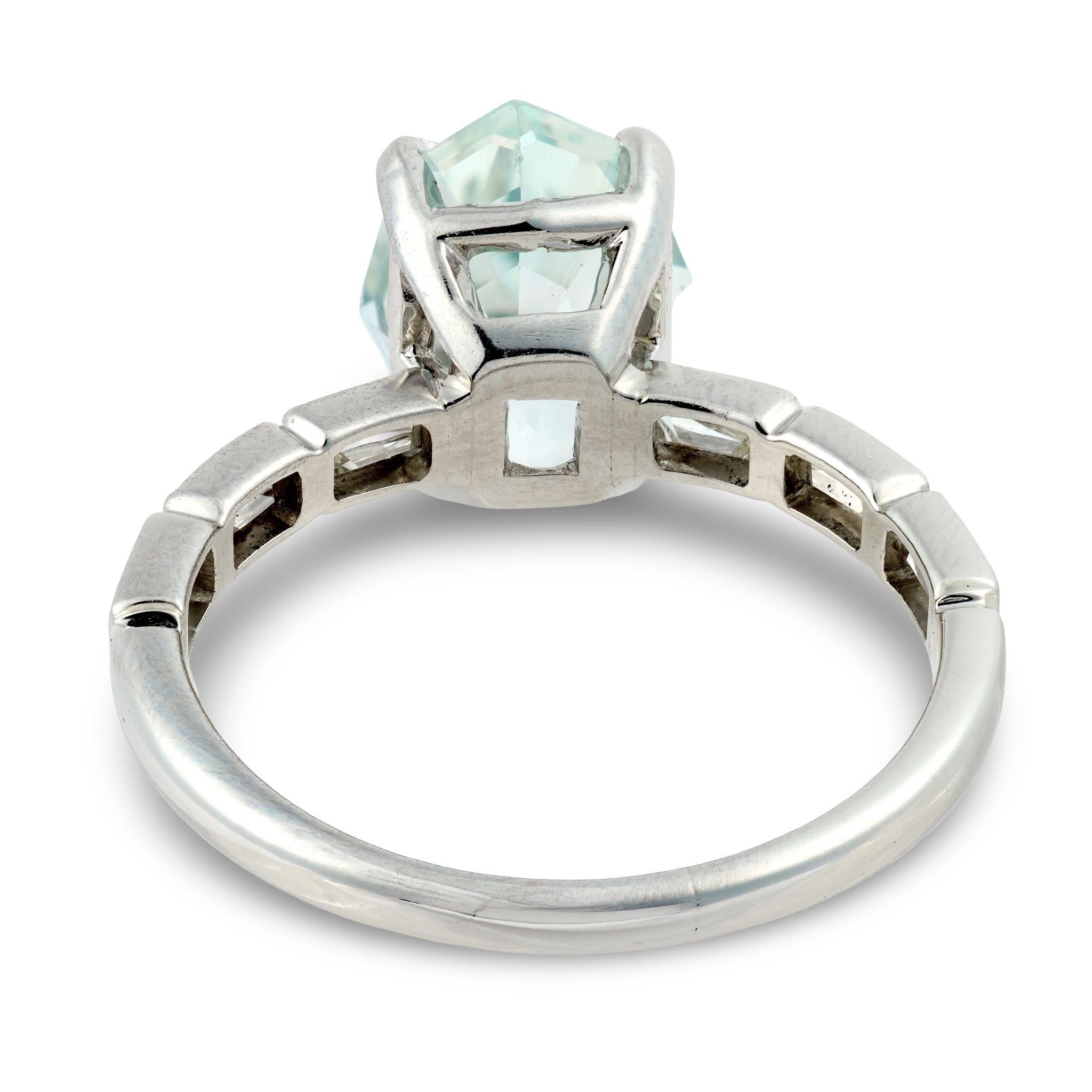 Mid Century GIA 4.50 carat Ceylon sapphire diamond platinum ring Damen im Angebot