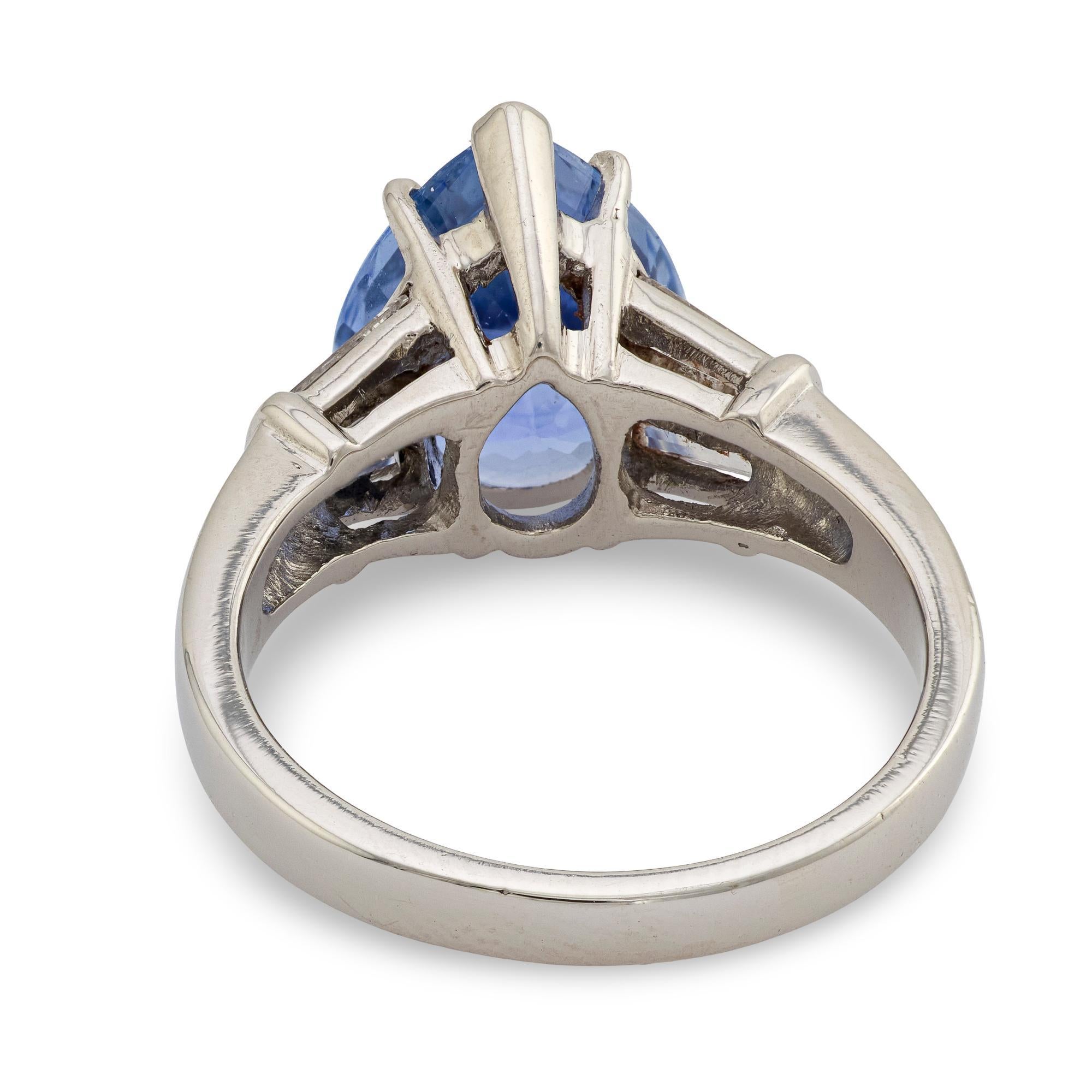Mid Century GIA 6.16 carat Ceylon sapphire diamond platinum ring In Good Condition For Sale In Beverly Hills, CA