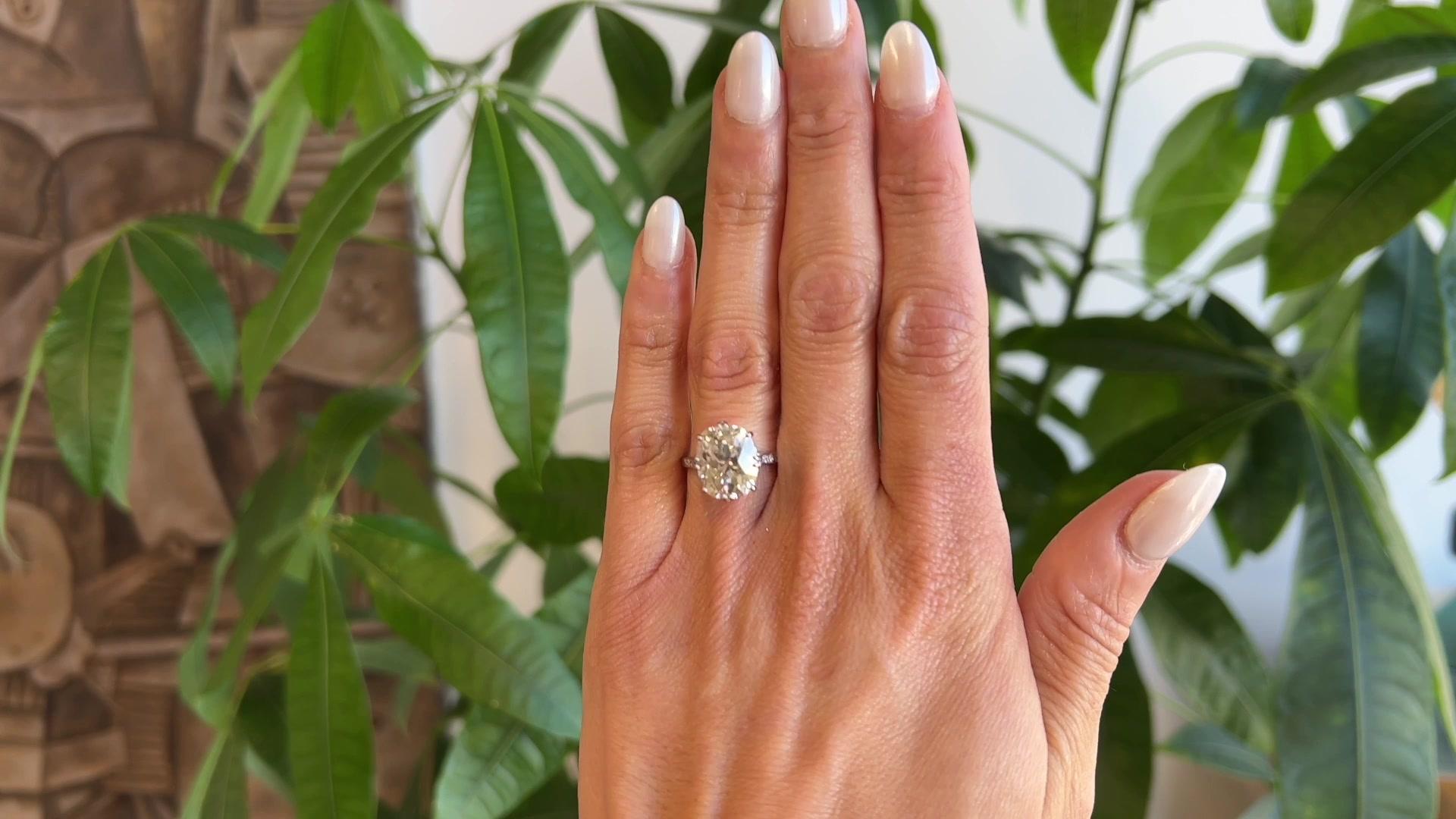 Mid Century GIA 7.52 Carats Antique Cushion Cut Diamond Platinum Ring In Excellent Condition For Sale In Beverly Hills, CA