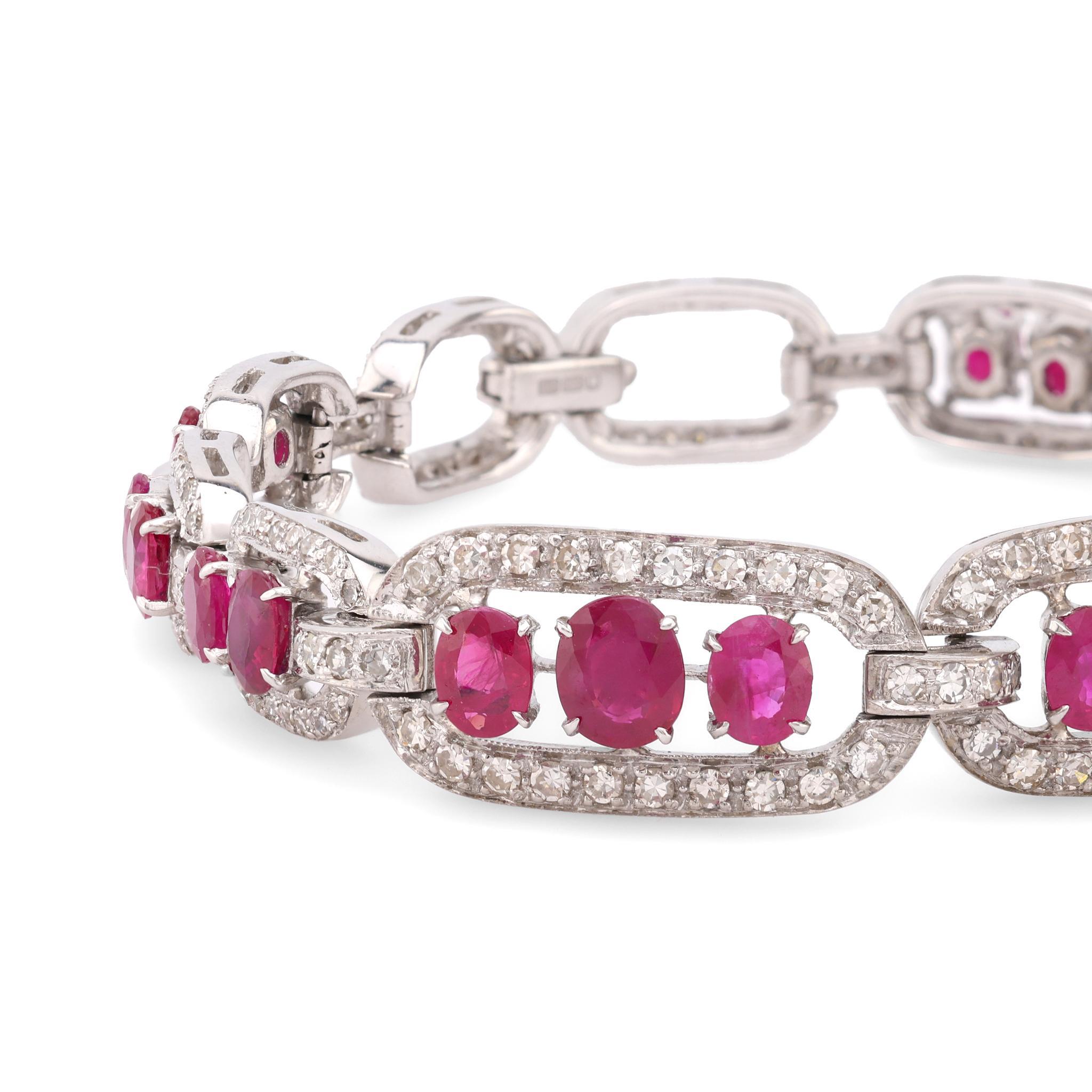Pulsera de oro blanco de 14 quilates con diamante rubí de 8,2 quilates de peso total GIA de mediados de siglo Moderno en venta