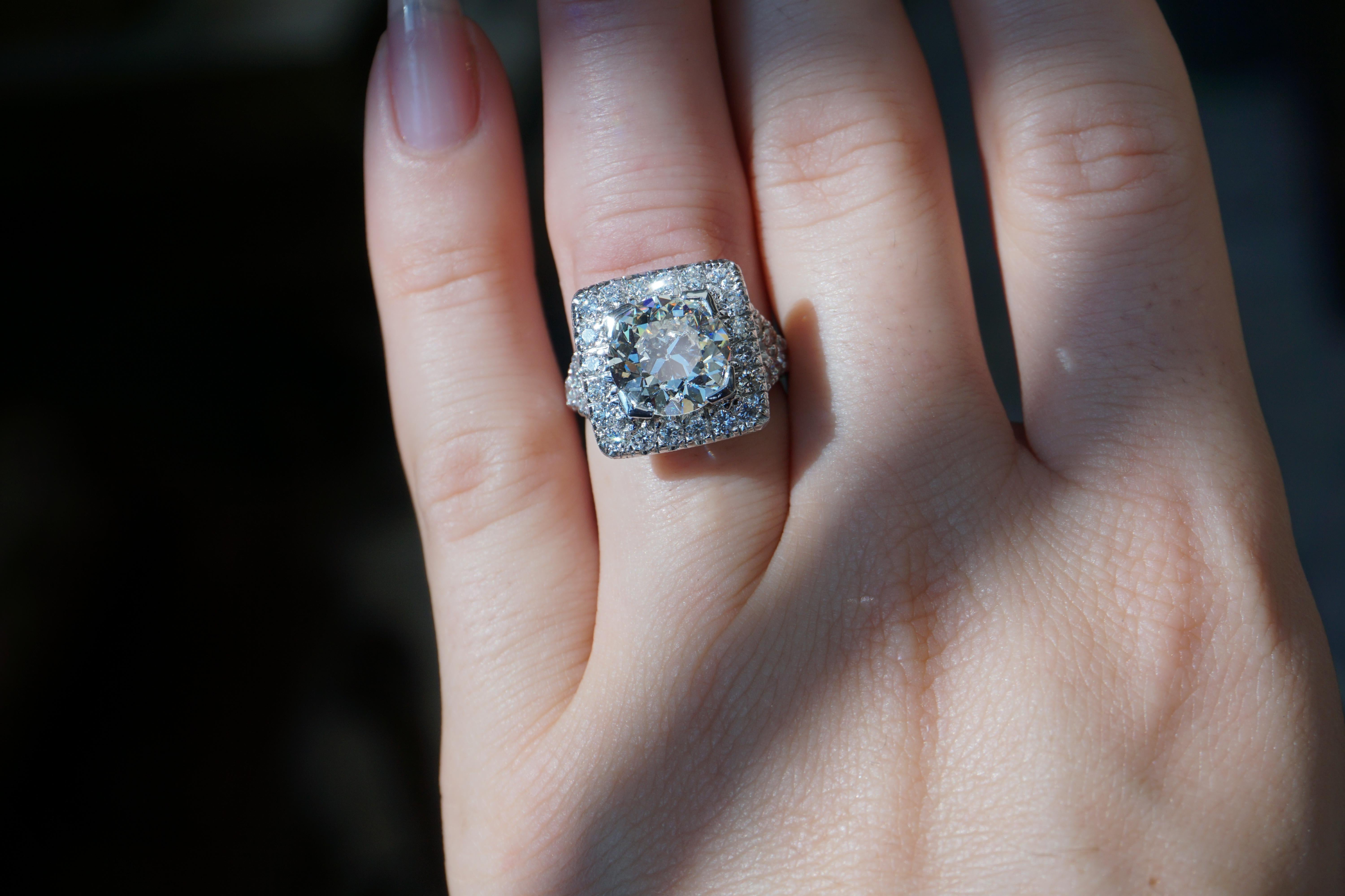 Mid-Century GIA Certified 3.87 Carat European Diamond Halo Ring For Sale 3