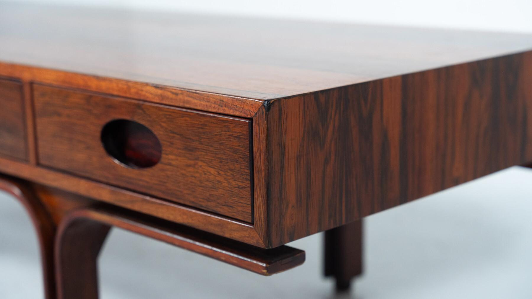 Table basse du milieu du siècle Gianfranco Frattini, pour Bernini, Italie, années 1960 en vente 10