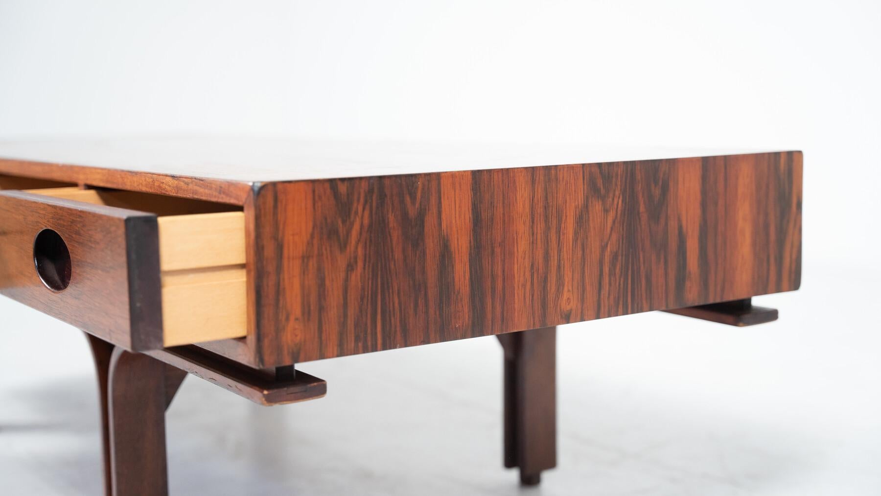 Gianfranco Frattini, Holz-Couchtisch aus der Mitte des Jahrhunderts für Bernini, Italien, 1960er Jahre im Angebot 3