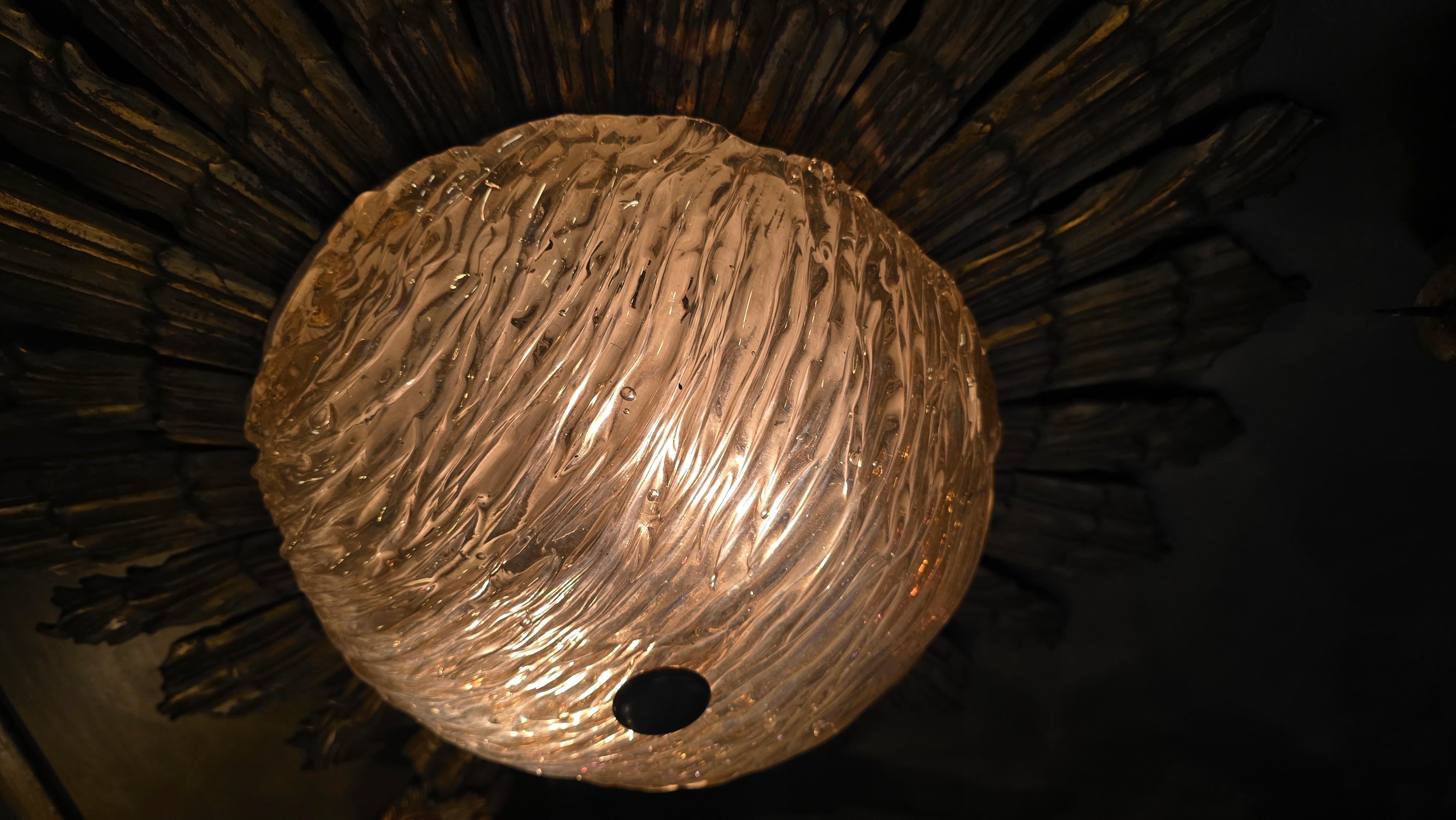 Plafonnier Sunburst du milieu du siècle dernier avec abat-jour en verre texturé en vente 4