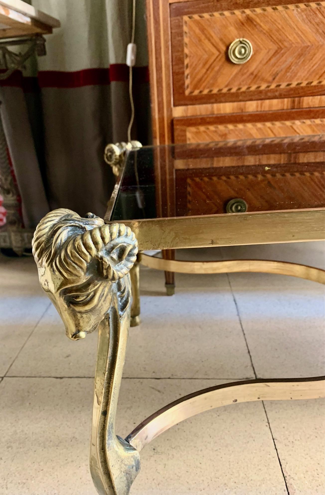 Table basse en bronze doré du milieu du siècle, style Jansen, plateau en verre noir en vente 4