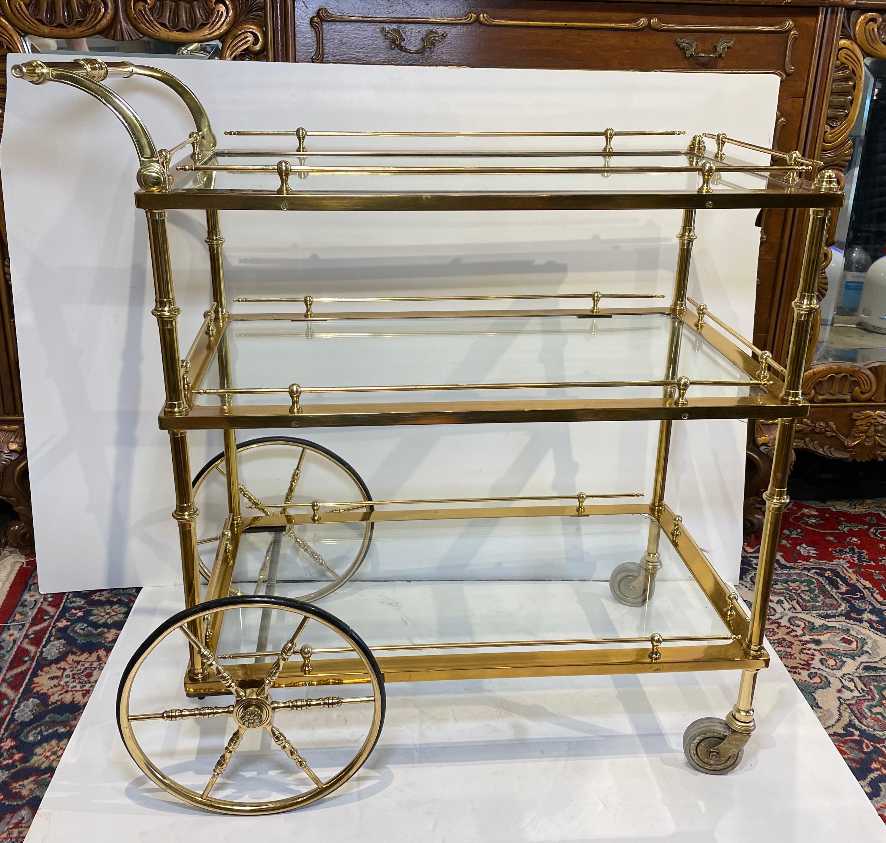 Mid Century Gilt Bronze Glass Bar Cart In Good Condition In Guaynabo, PR