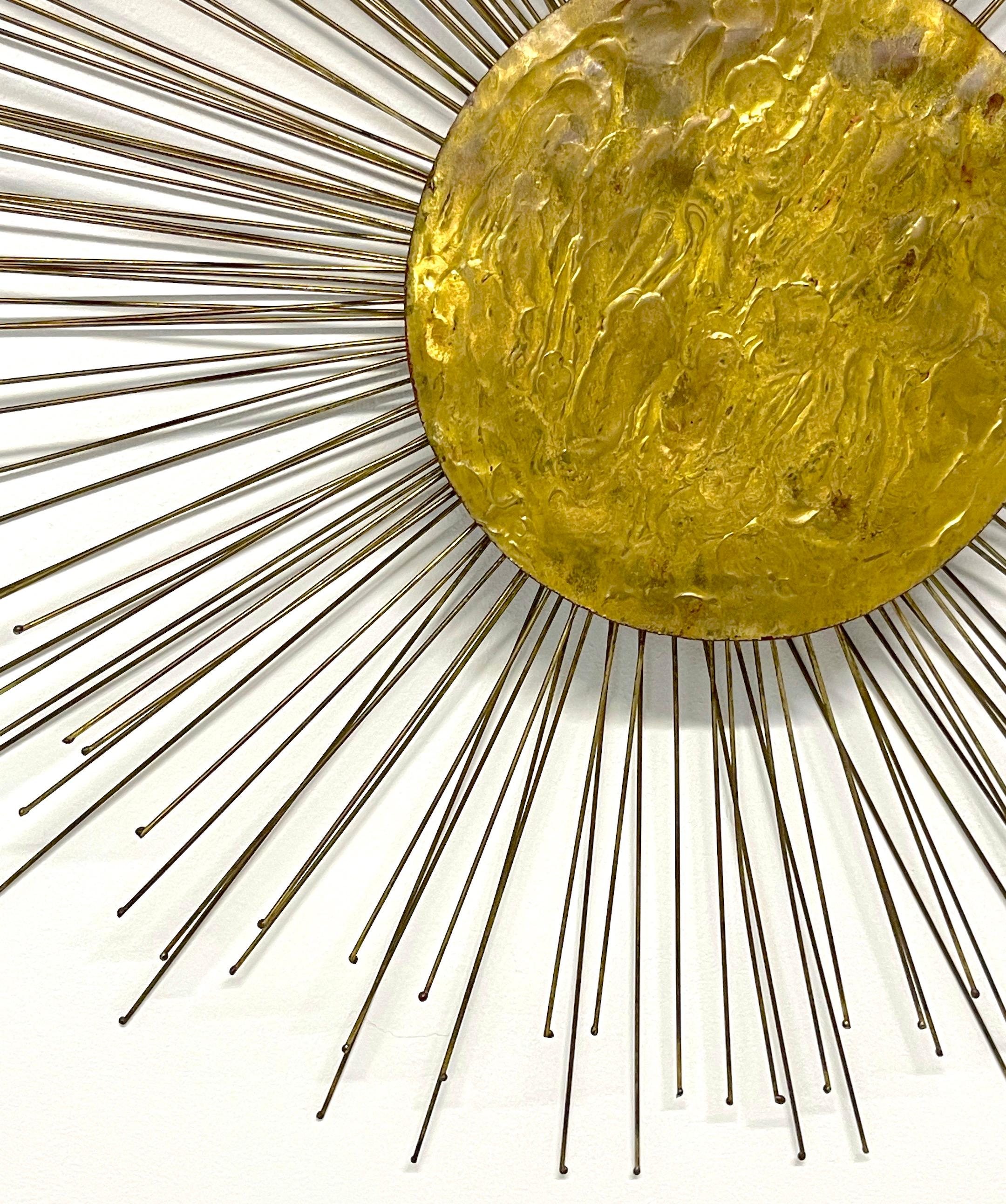  Midcentury Gilt Bronze Sunburst Wall Sculpture, Attributed to William Friedle  In Good Condition For Sale In West Palm Beach, FL
