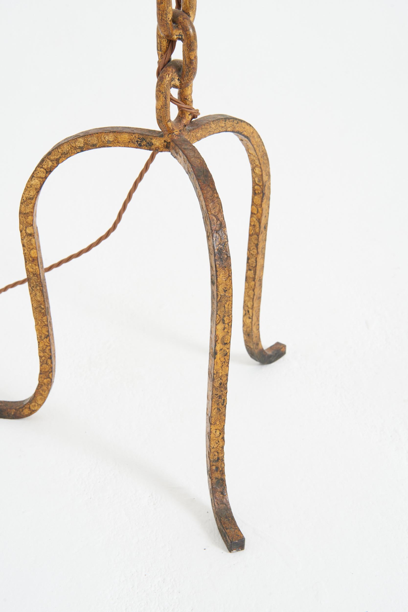 Mid-Century Gilt Chain Links Floor Lamp In Good Condition In London, GB