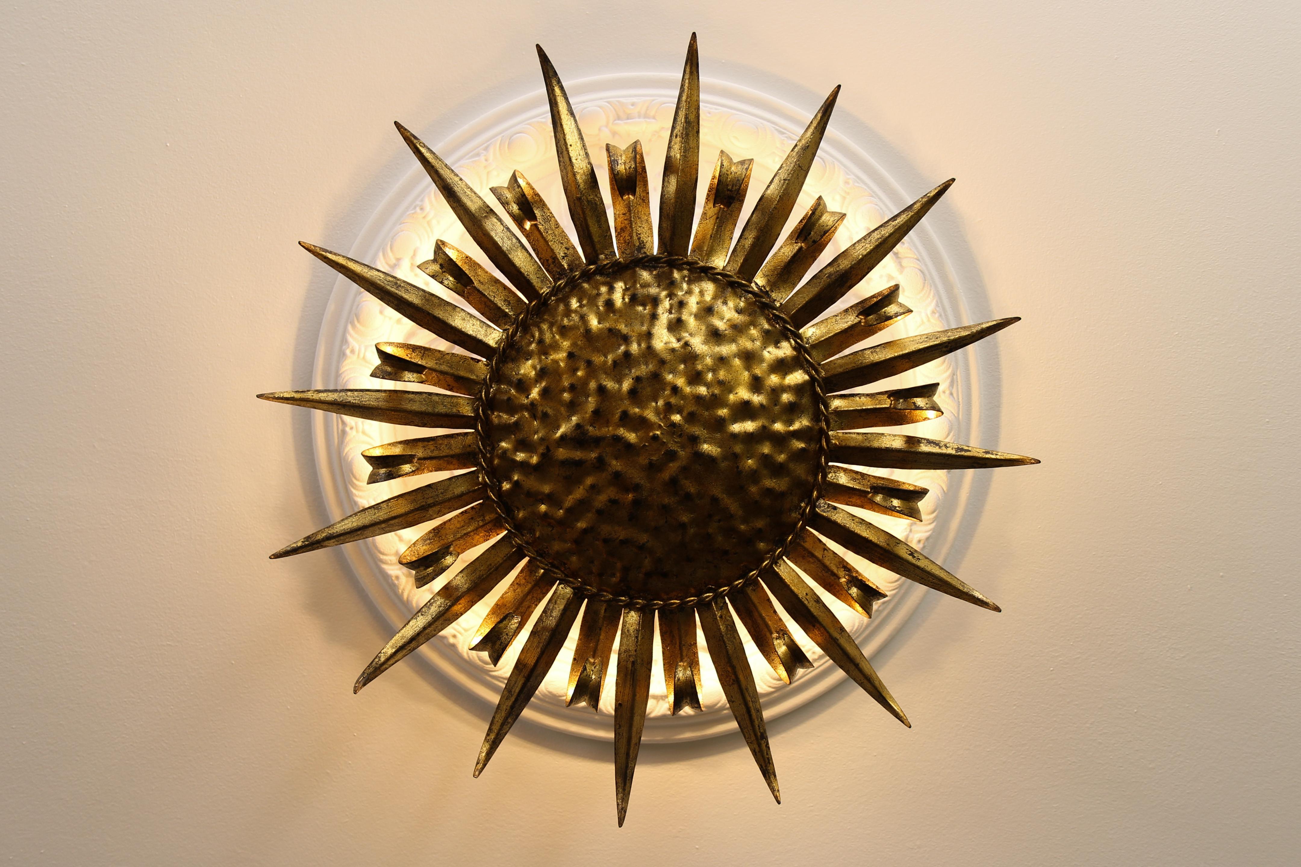 Mid-Century Gilt Metal Sun-Shaped Sunburst Ceiling Light, Spain, 1950s For Sale 2