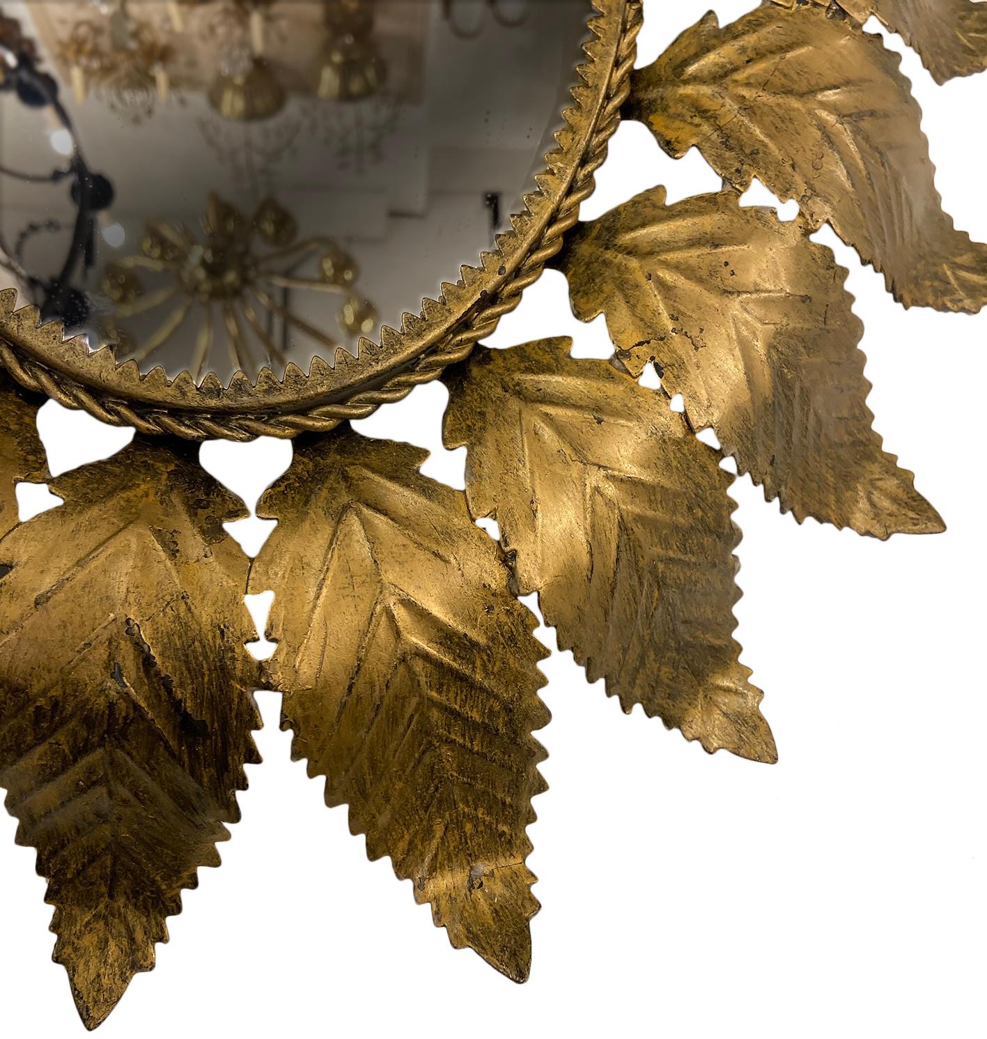 Vergoldeter Sonnenschliff-Spiegel aus der Mitte des Jahrhunderts (Italienisch) im Angebot