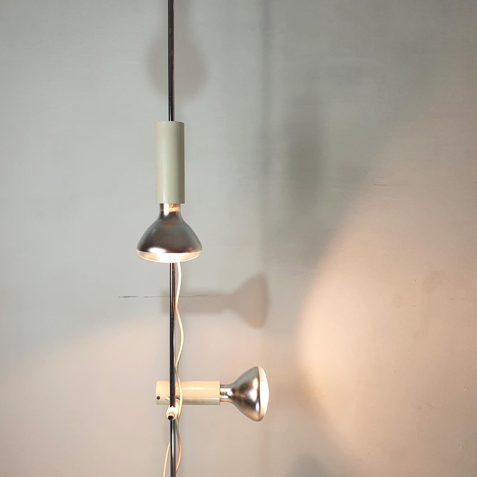 Mid-Century Modern Mid Century Gino Sarfatti for Arteluce Model 1055 Floor Lamp, Italy
