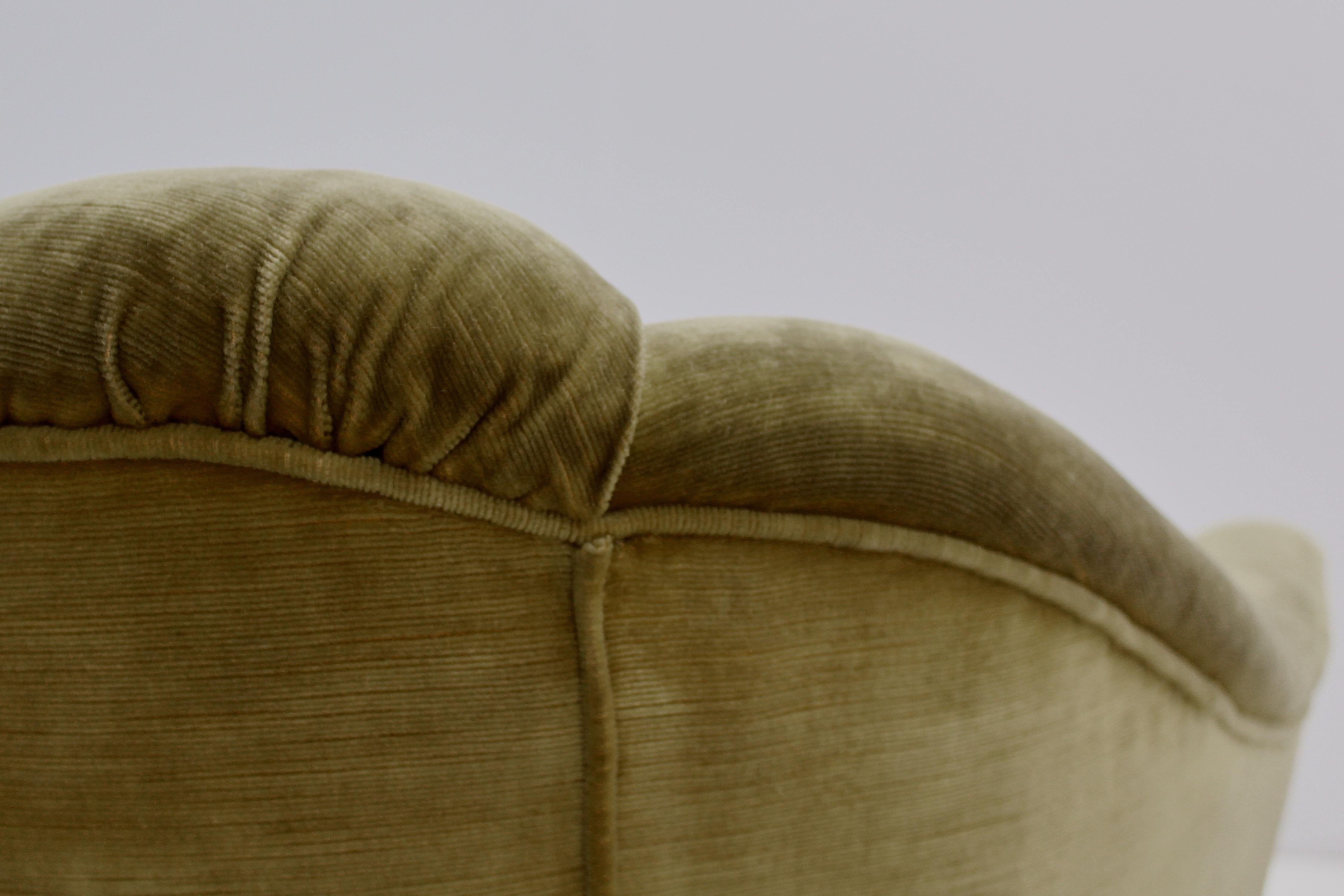 Mid-Century Velvet Armchair Style of Gio Ponti for 