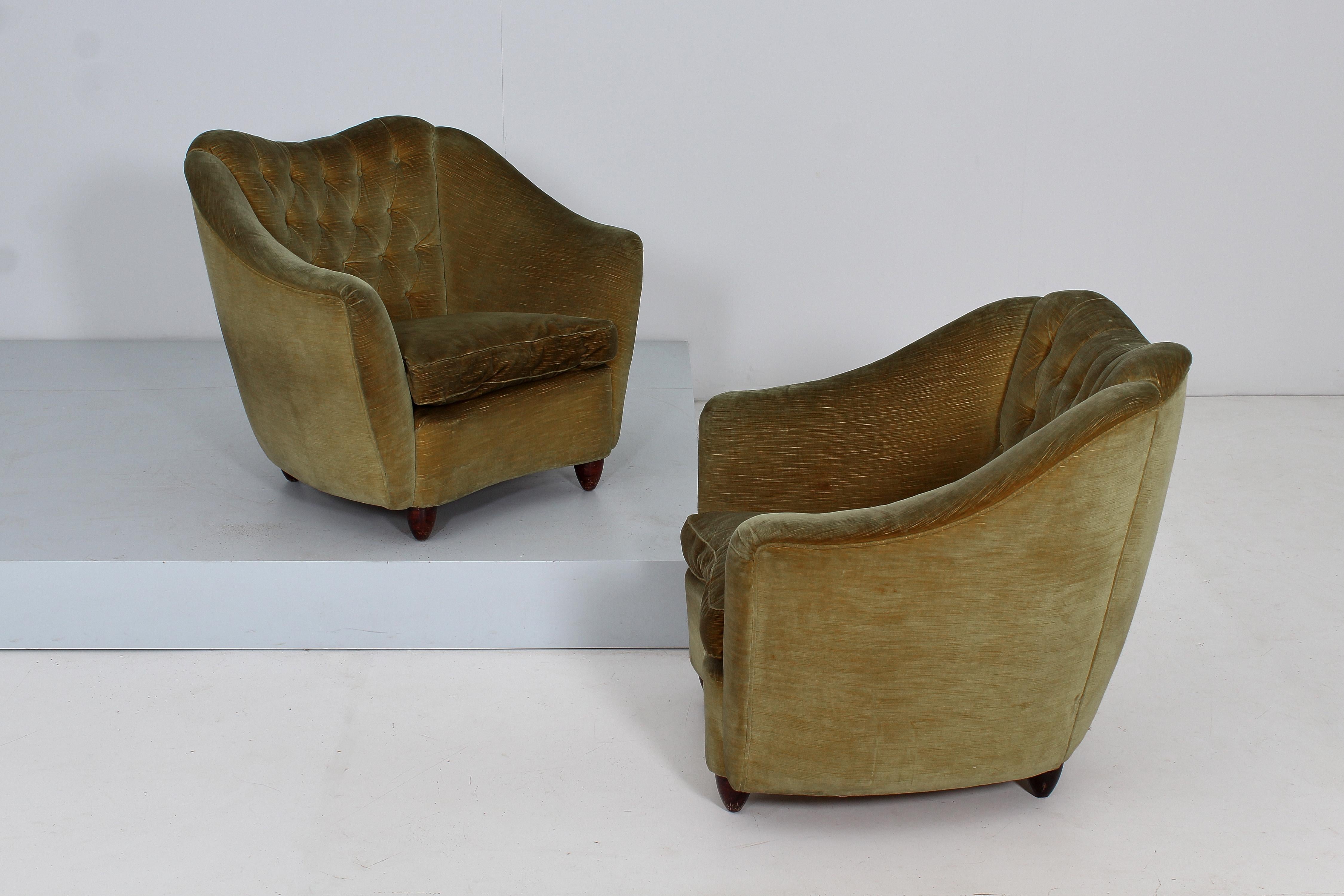 Mid-Century Modern Mid-Century Velvet Armchair Style of Gio Ponti for 