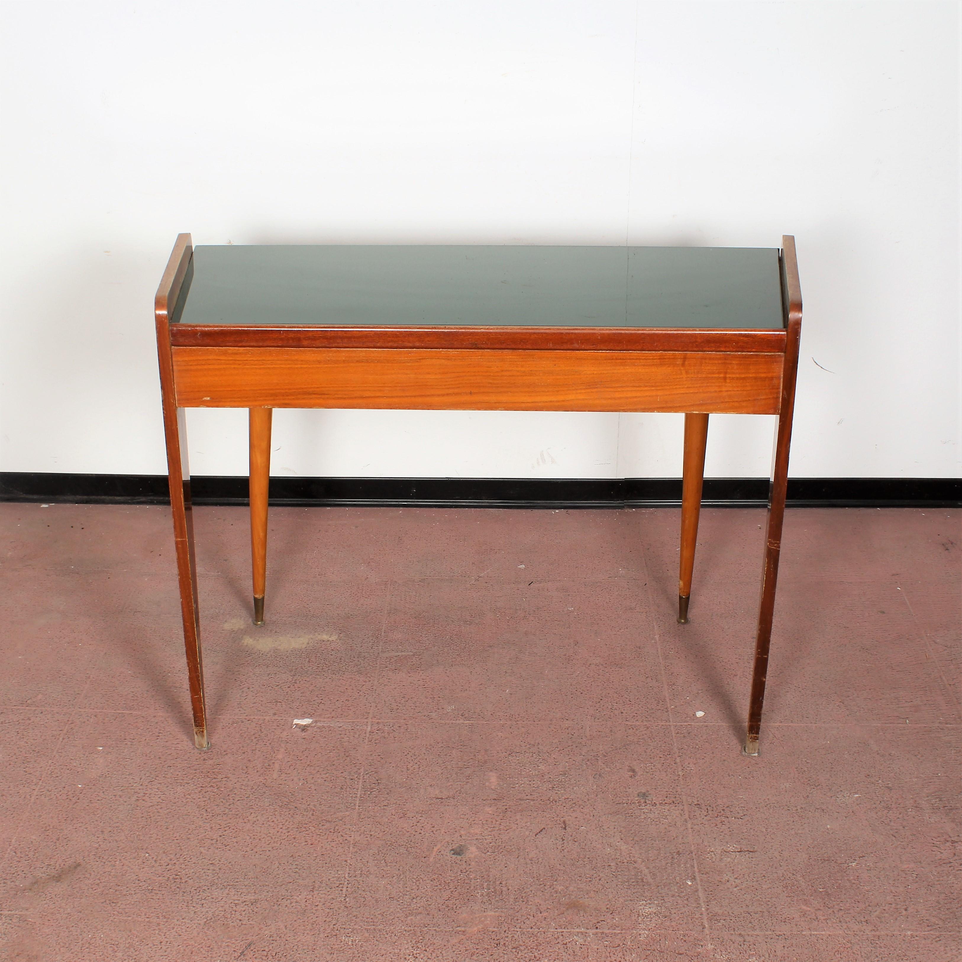 Midcentury Gio Ponti Maple Wood Console with Green Glass, Italy, 1950s 7