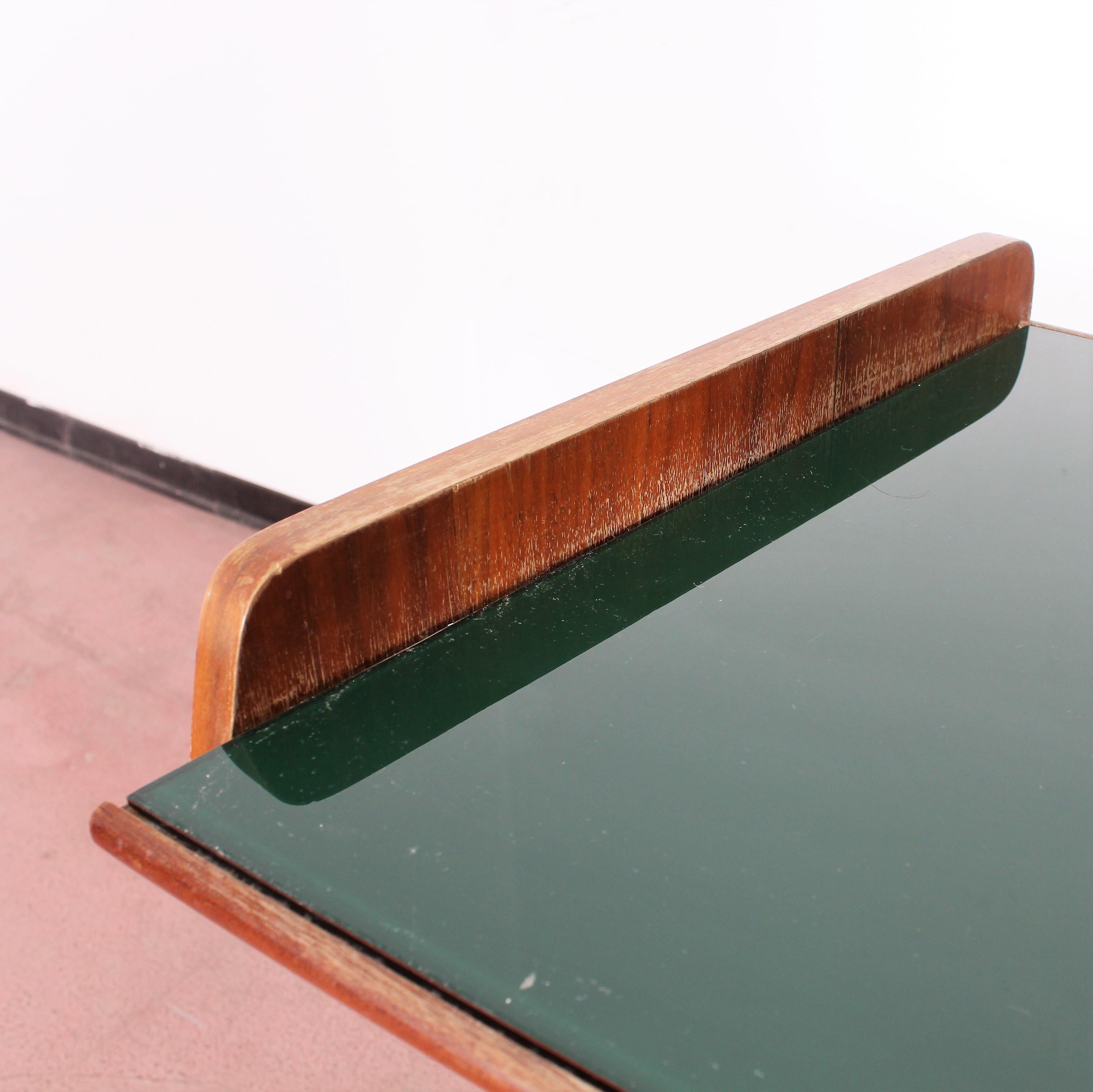 Italian Midcentury Gio Ponti Maple Wood Console with Green Glass, Italy, 1950s