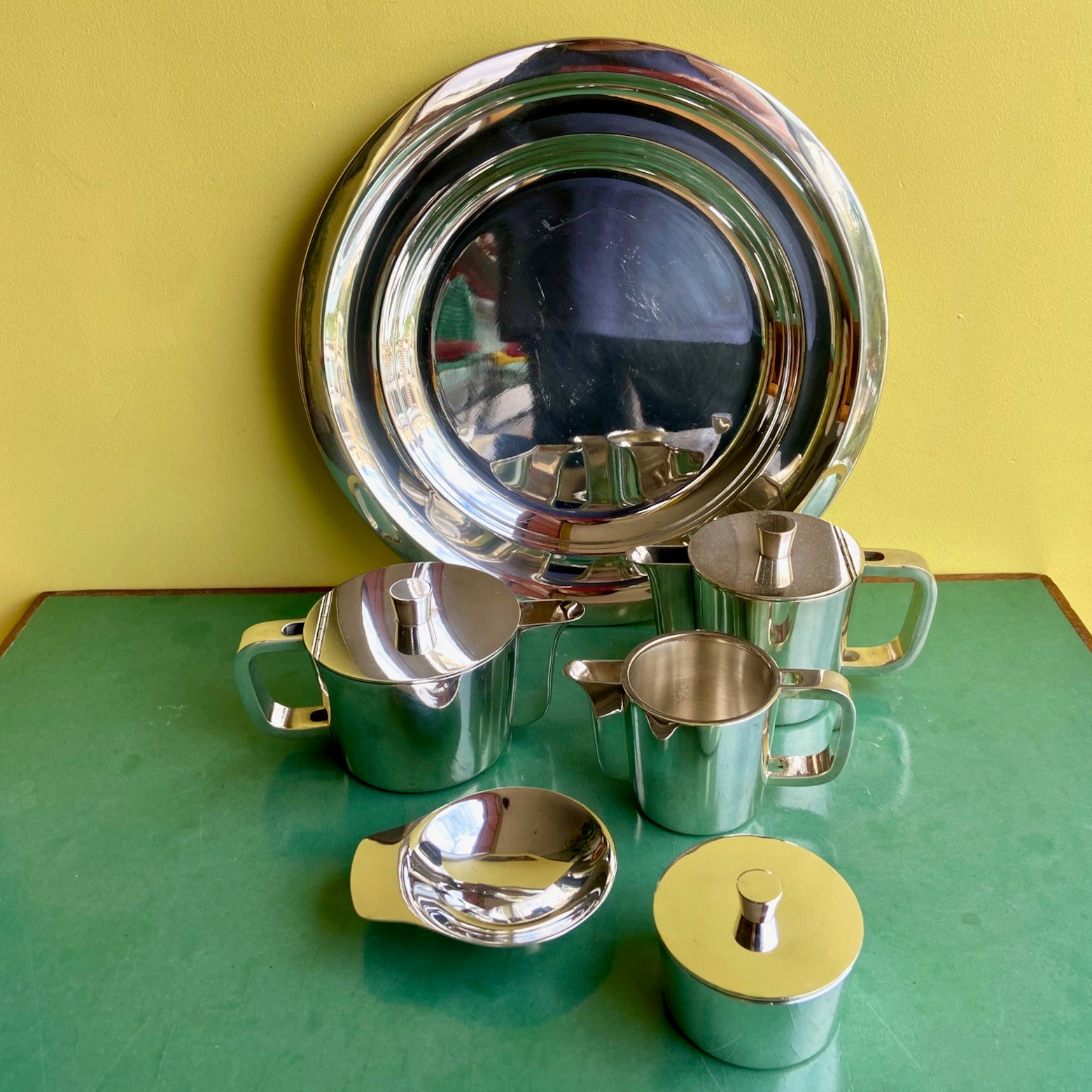 Italian Mid-Century Gio Ponti Silver Plated Coffee and Tea set on a tray, A.Krupp Milano For Sale