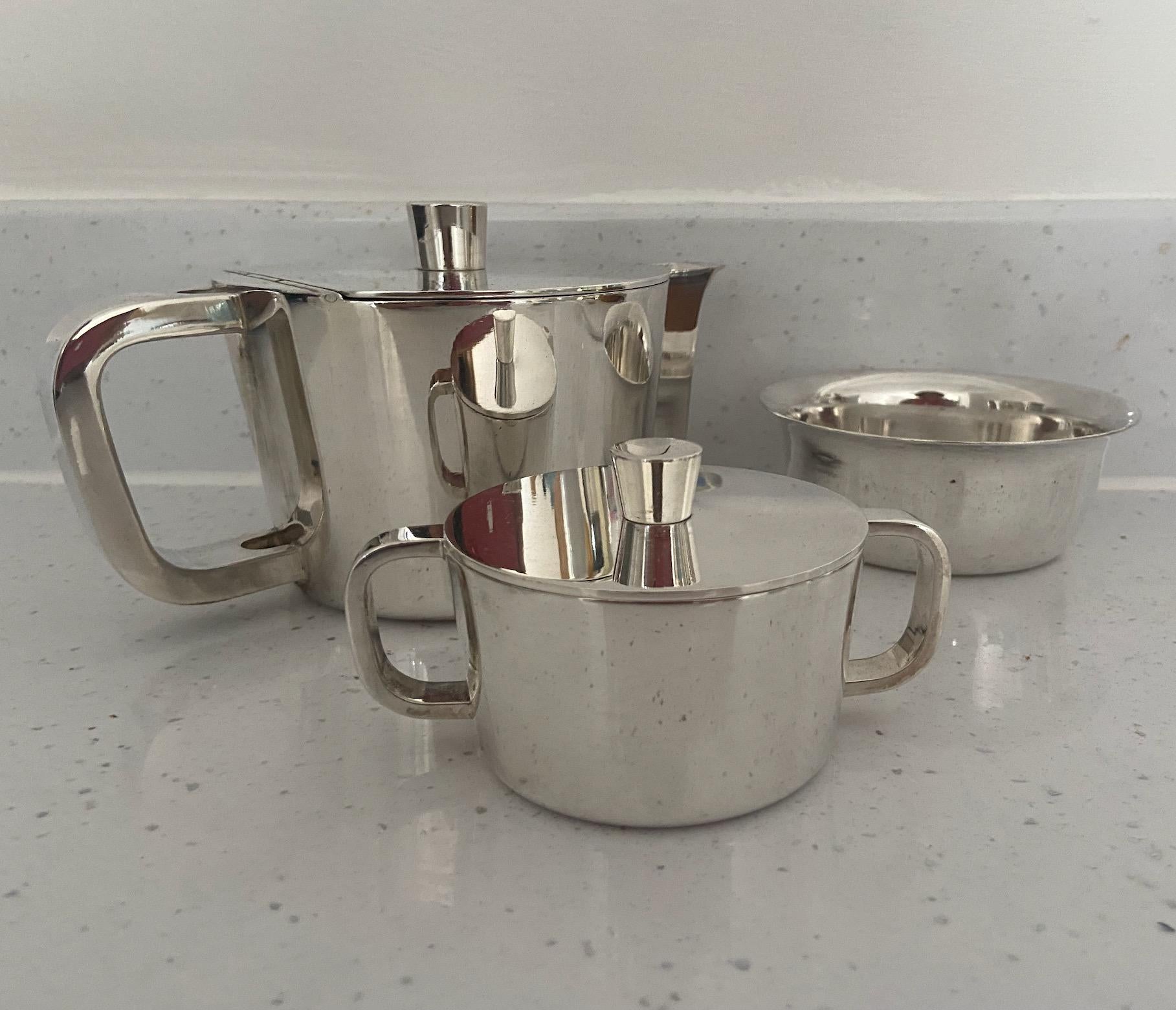 Argentato Set in argento di metà secolo di Gio Ponti, teiera, zucchero e ciotola, per A. Krupp in vendita