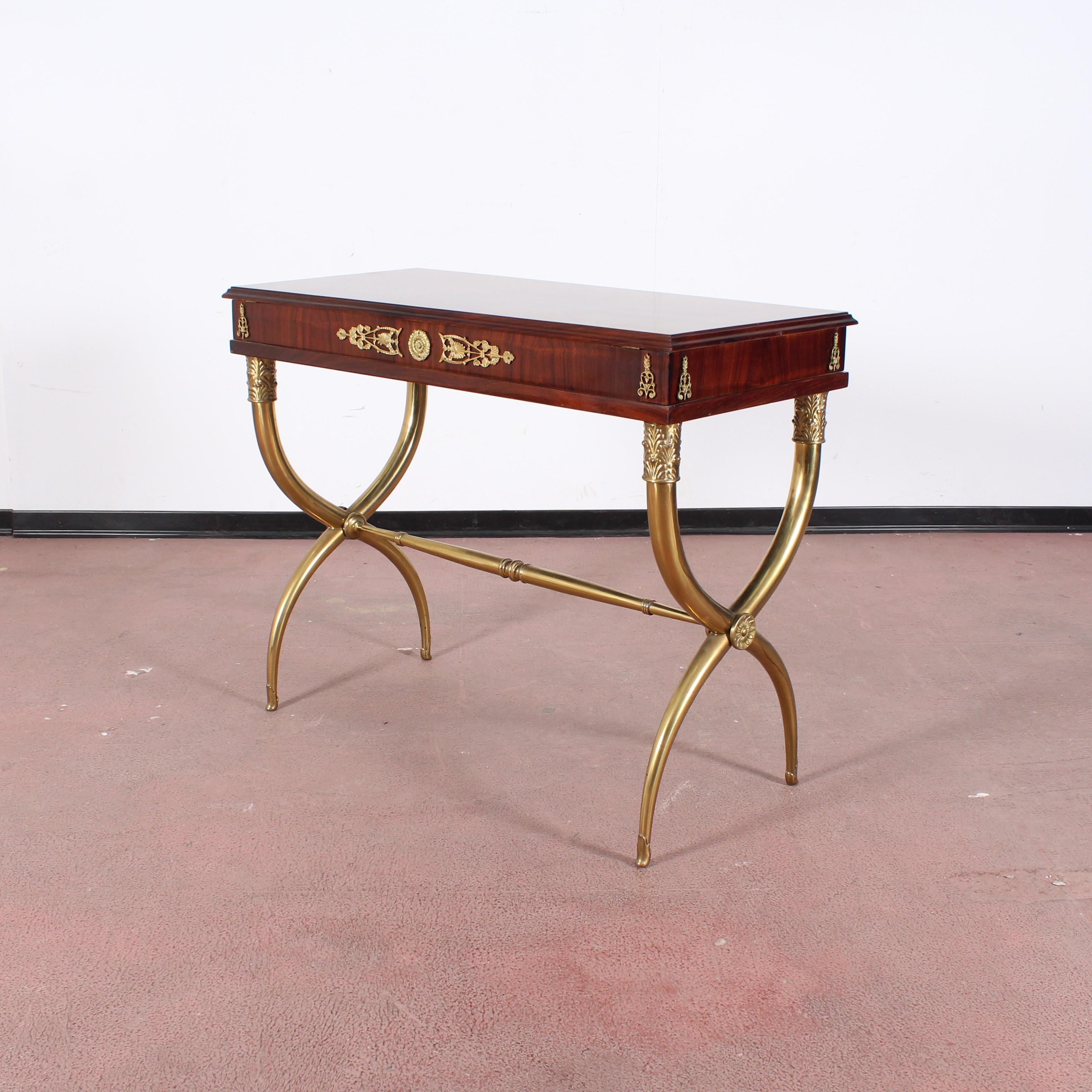 Mid-Century Modern Midcentury Gio Ponti Wood and Brass Console Table with Top Container 1950s Italy