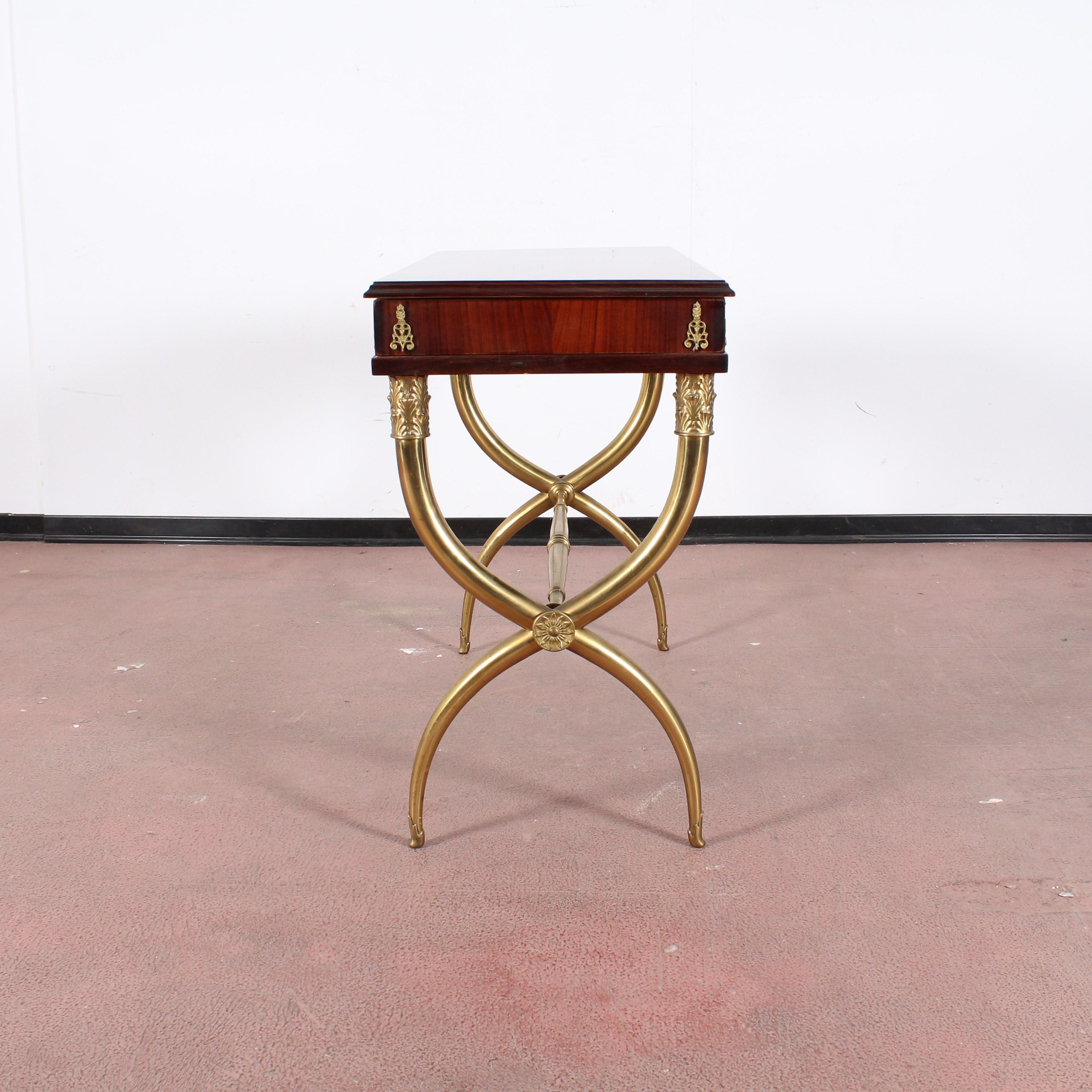 Midcentury Gio Ponti Wood and Brass Console Table with Top Container 1950s Italy 2