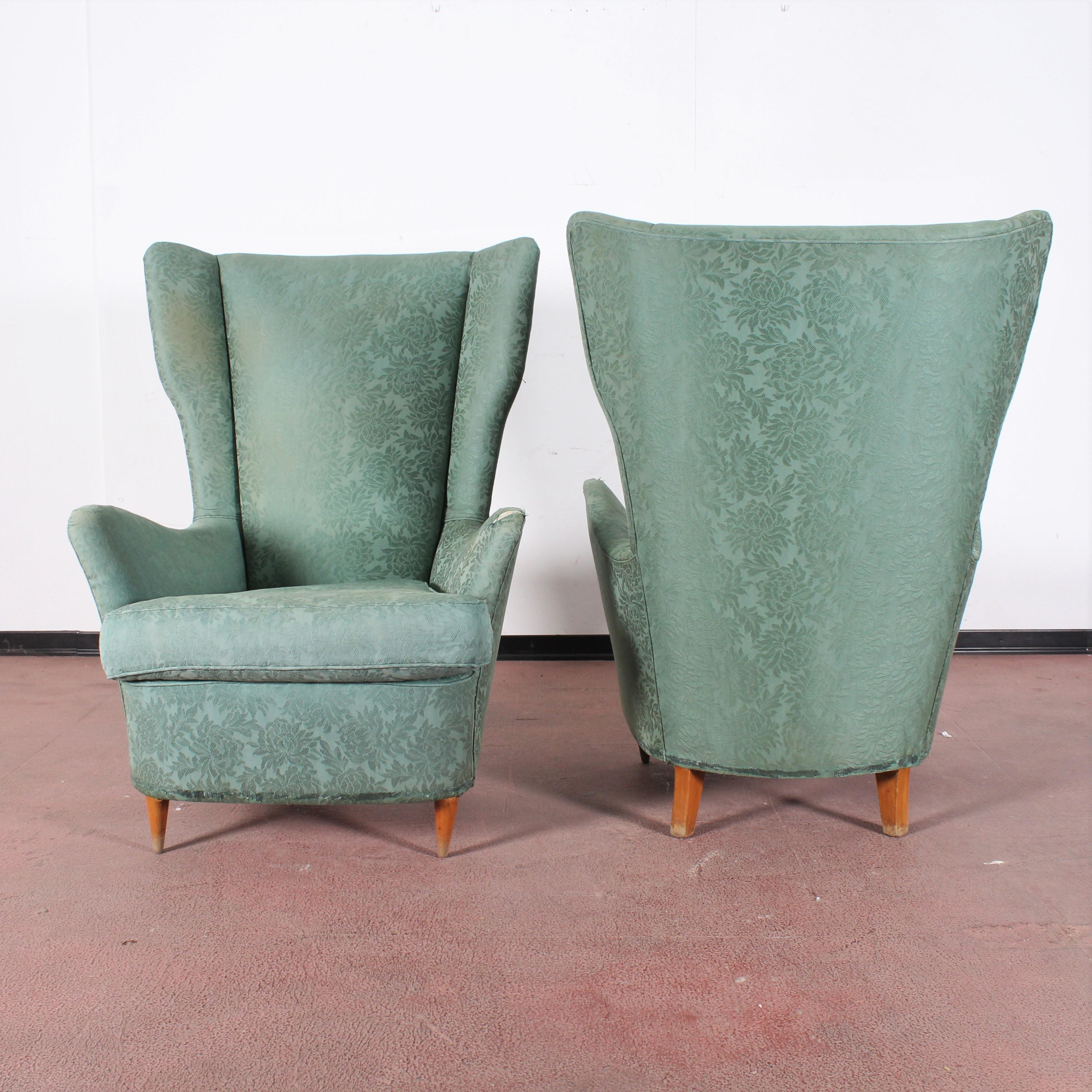 Midcentury Gio Ponti for ISA Pair of Armchairs Green Fabric, Italy, 1950s In Good Condition In Palermo, IT