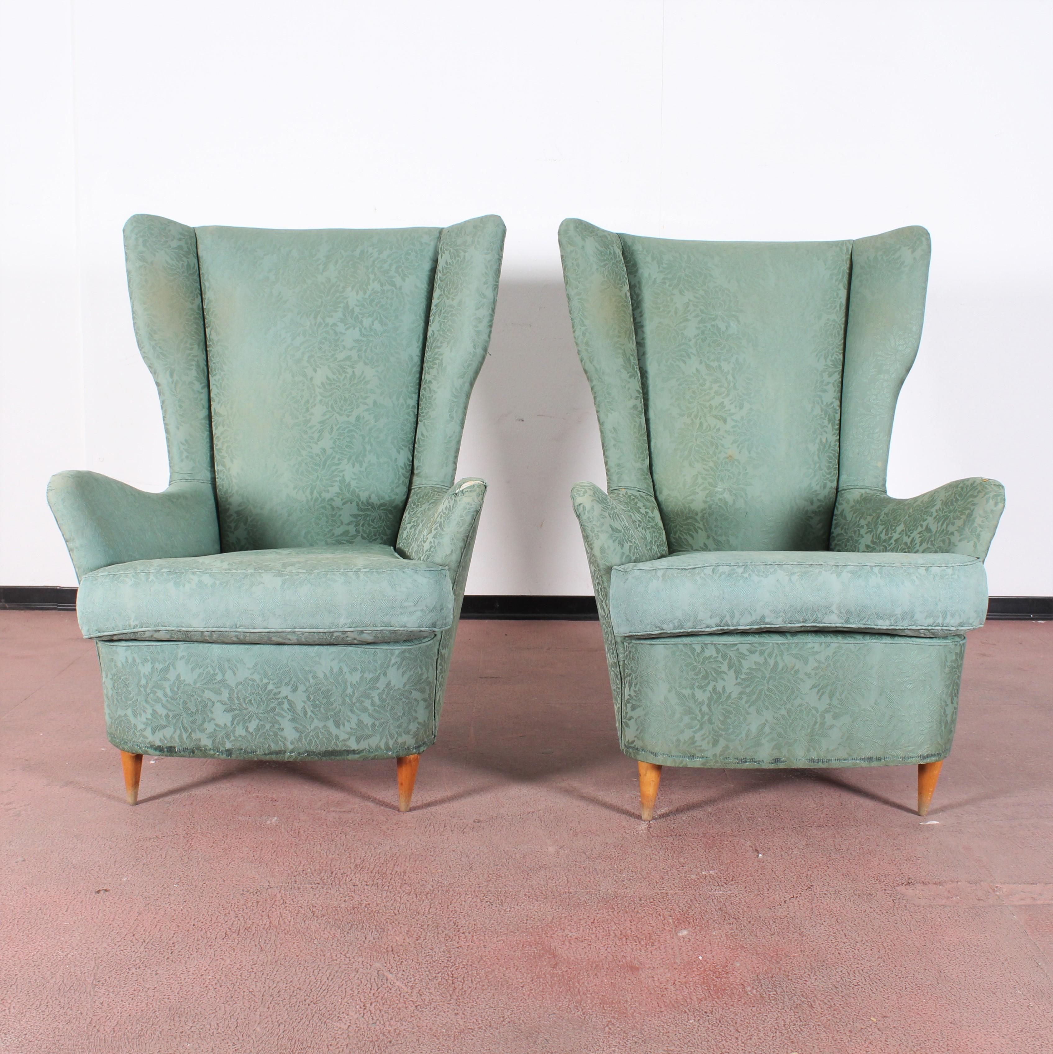 Midcentury Gio Ponti for ISA Pair of Armchairs Green Fabric, Italy, 1950s 1
