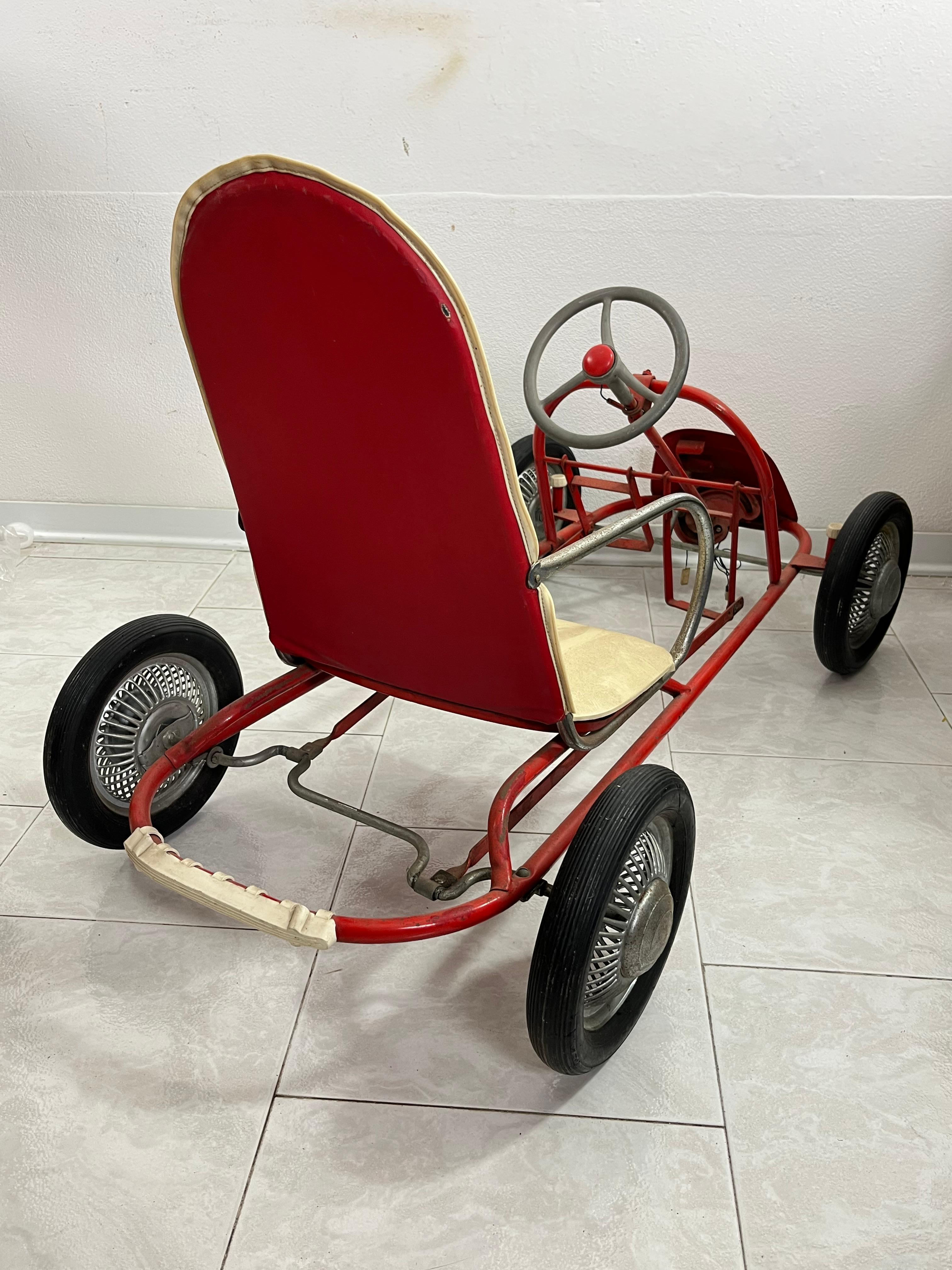 Mid-Century Giordani Pedal Car, 1960s In Good Condition For Sale In Palermo, IT