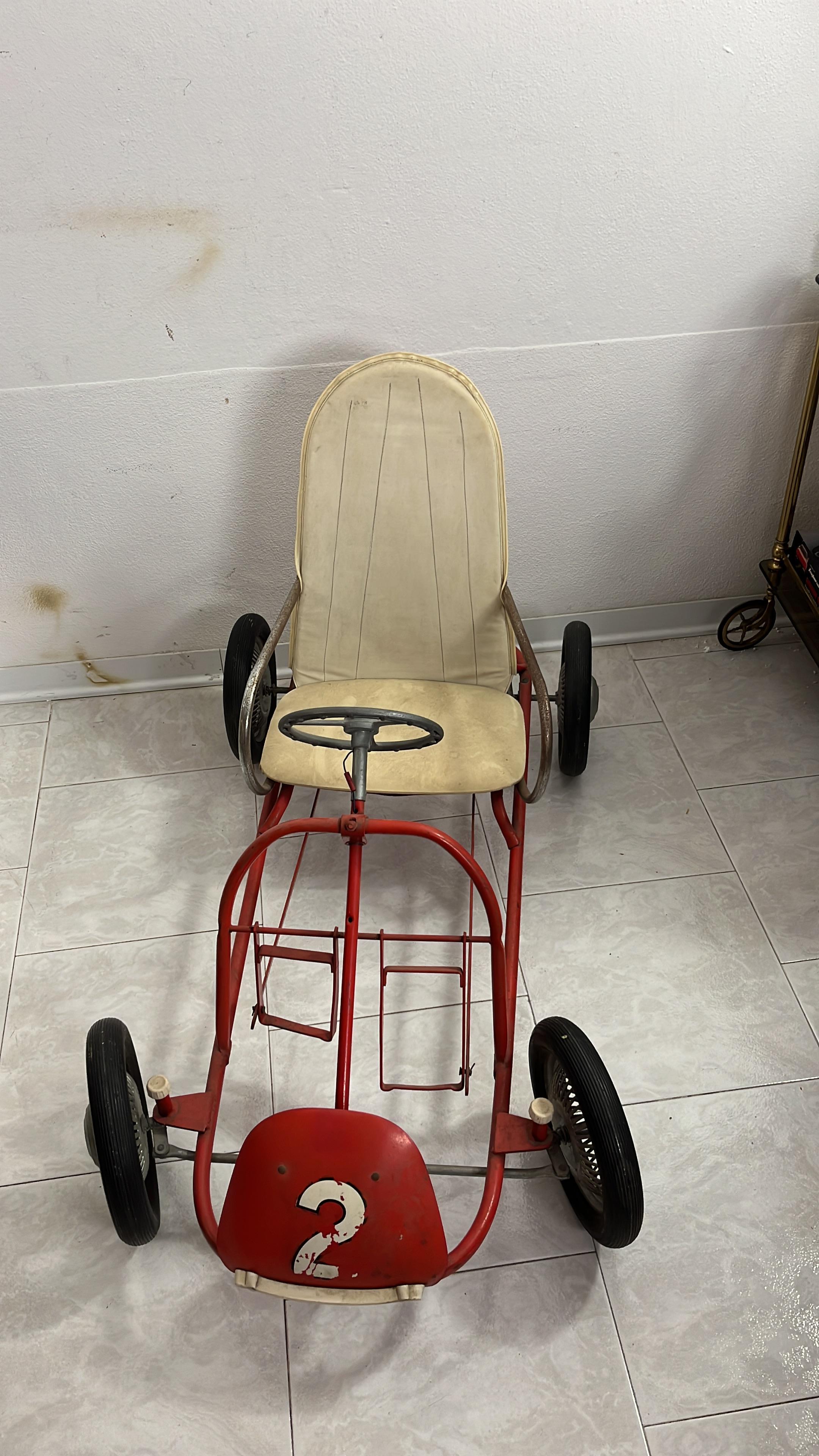 Mid-Century Giordani Pedal Car, 1960s For Sale 3