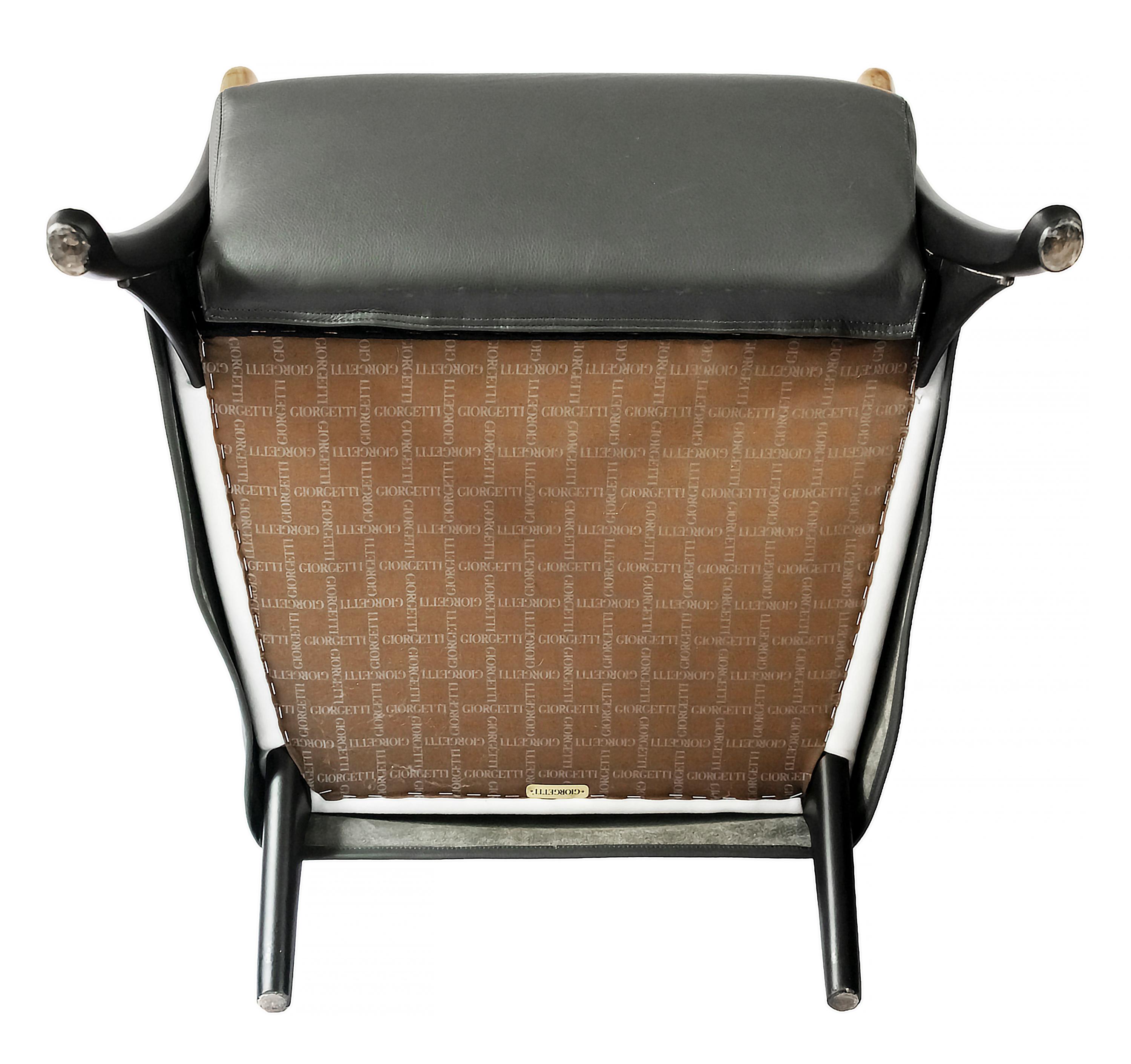 Mid-Century moderno Poltrona in pelle di metà secolo Giorgetti Progetti di Umberto Asnago in vendita
