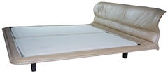 Mid Century Giovanni Offredi Saporiti Italia Modern Leather King Wave Bed MCM
