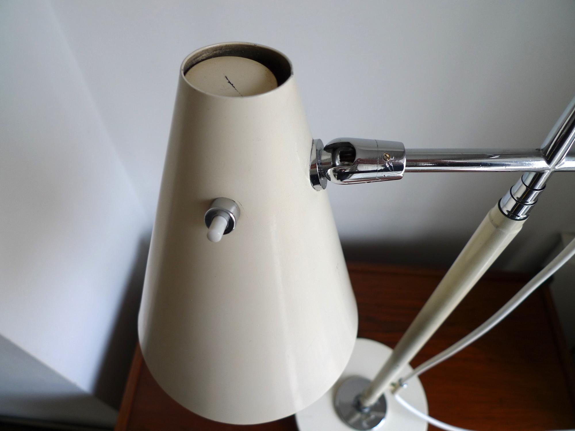 Mid-Century Giuseppe Ostuni Model 201 Telescopic Floor Lamp for O’Luce, c.1955 For Sale 1
