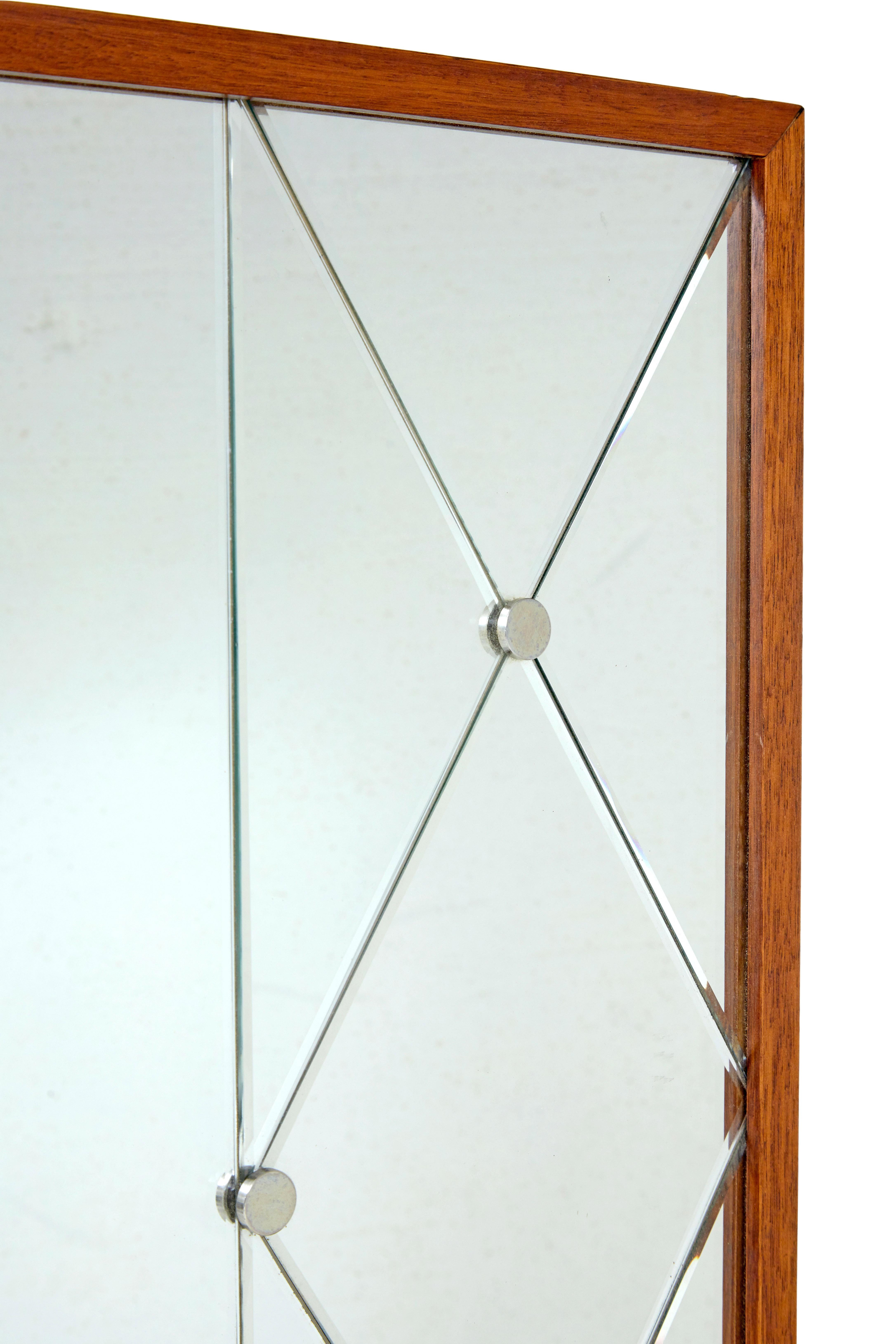 Svedese Specchio arlecchino scandinavo di metà secolo Glas & Tra in vendita