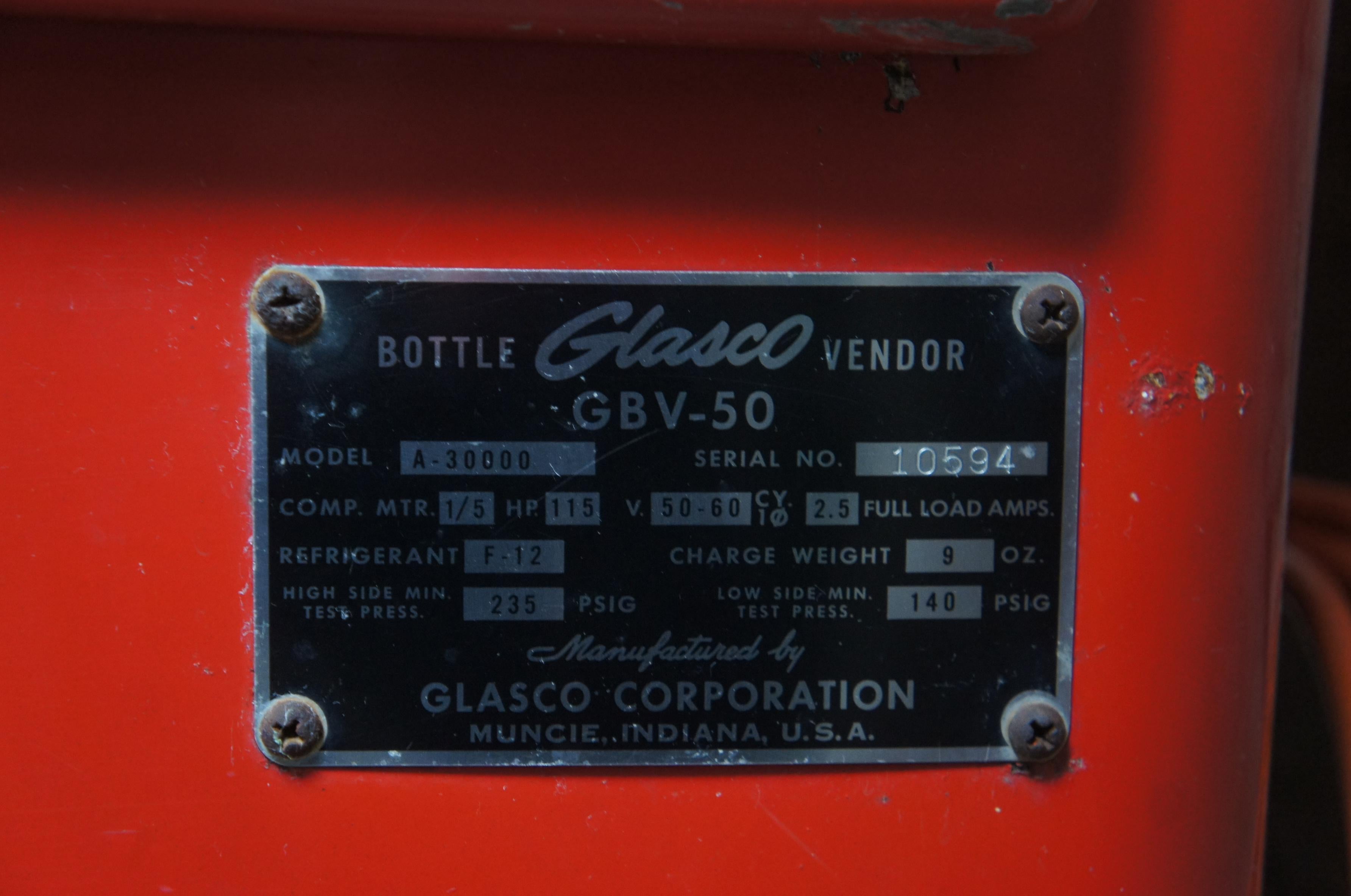 Metal Mid Century Glasco GBV 50 Slider Coca-Cola Cooler Refrigerator Vending Machine For Sale