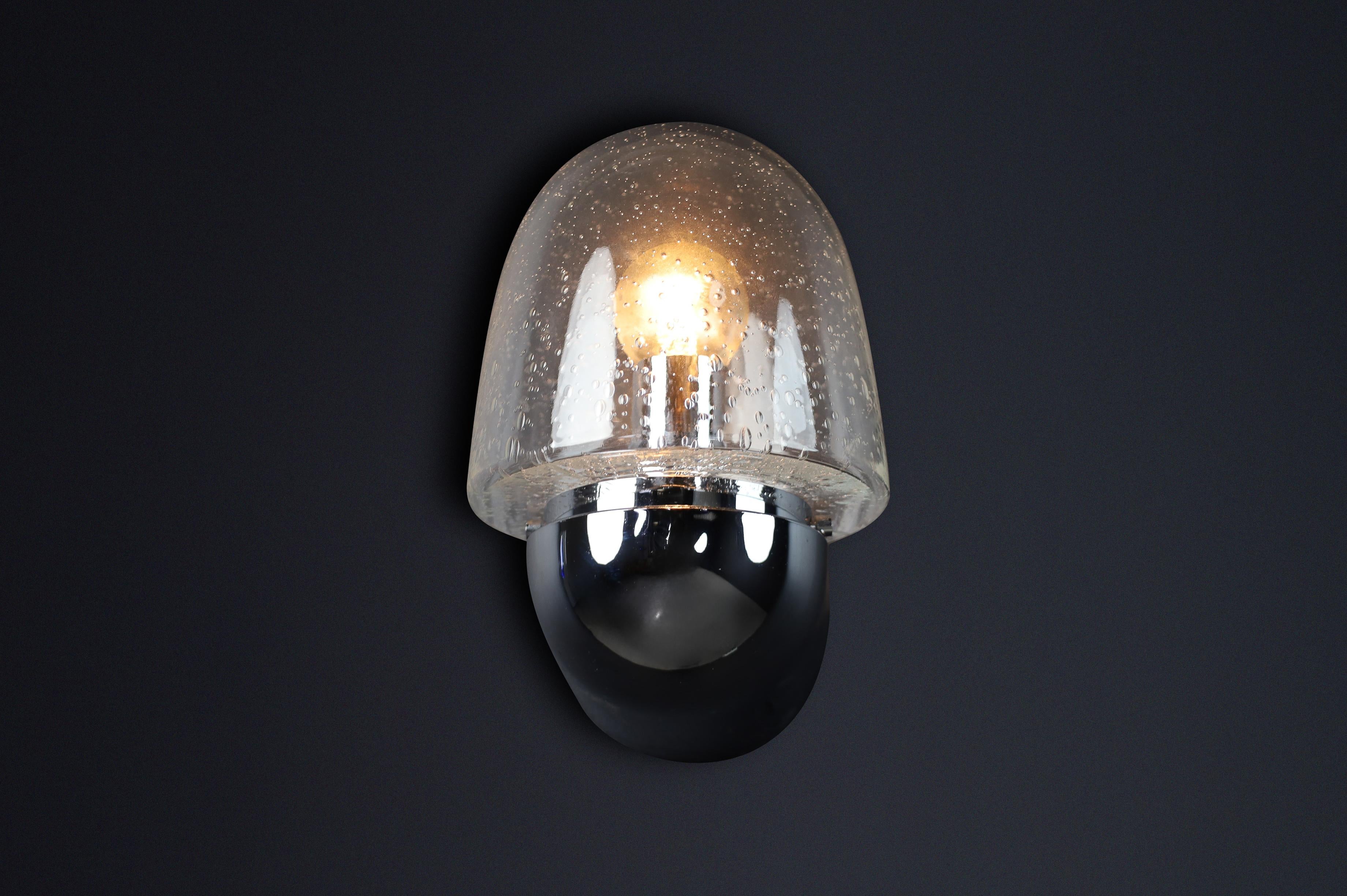 Aplique de pared Glashütte Limburg de mediados de siglo - Cromo y cristal burbuja, años 60 Moderno de mediados de siglo en venta