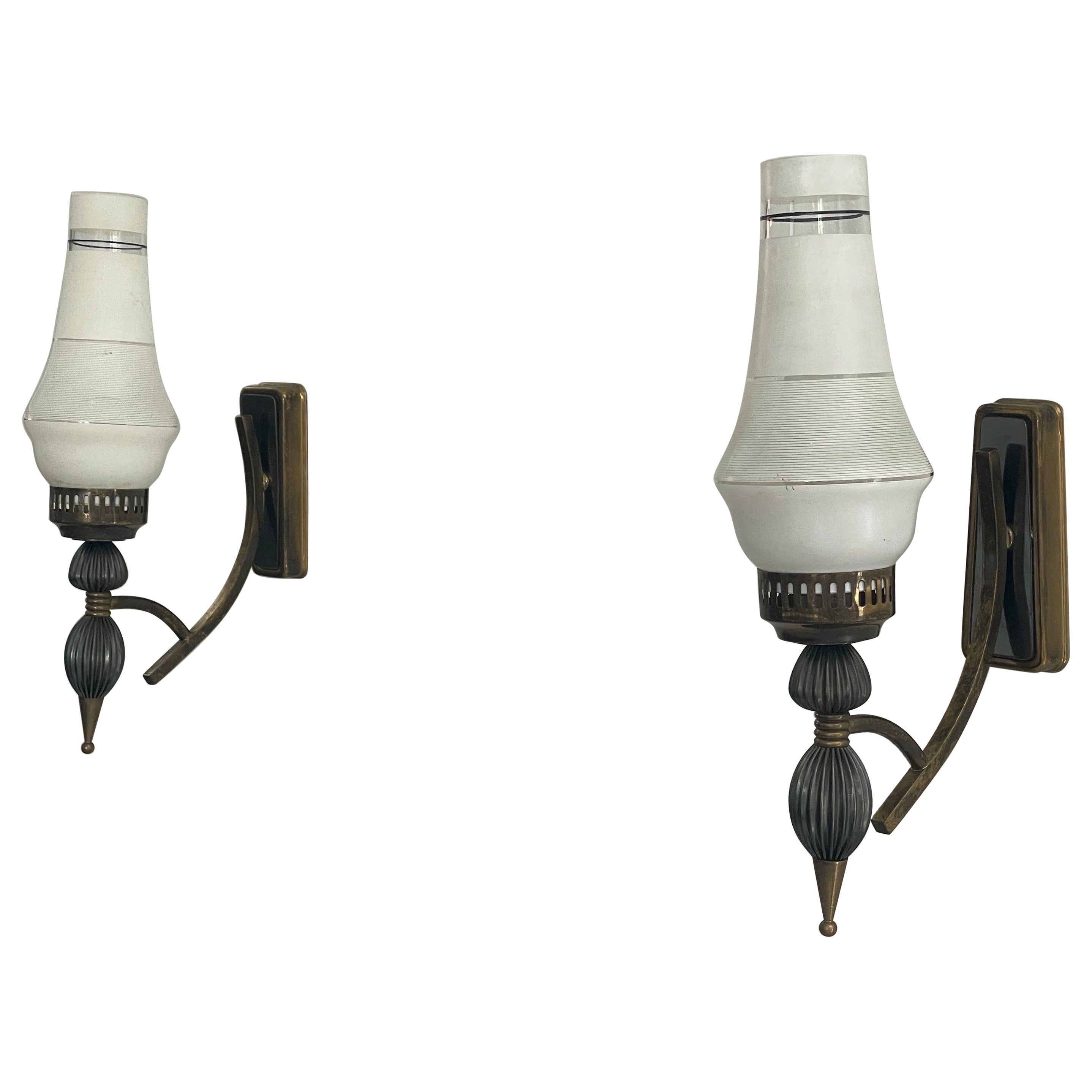 Mid-Century Glass and Brass Pair of Sconces, 1950s, Italy