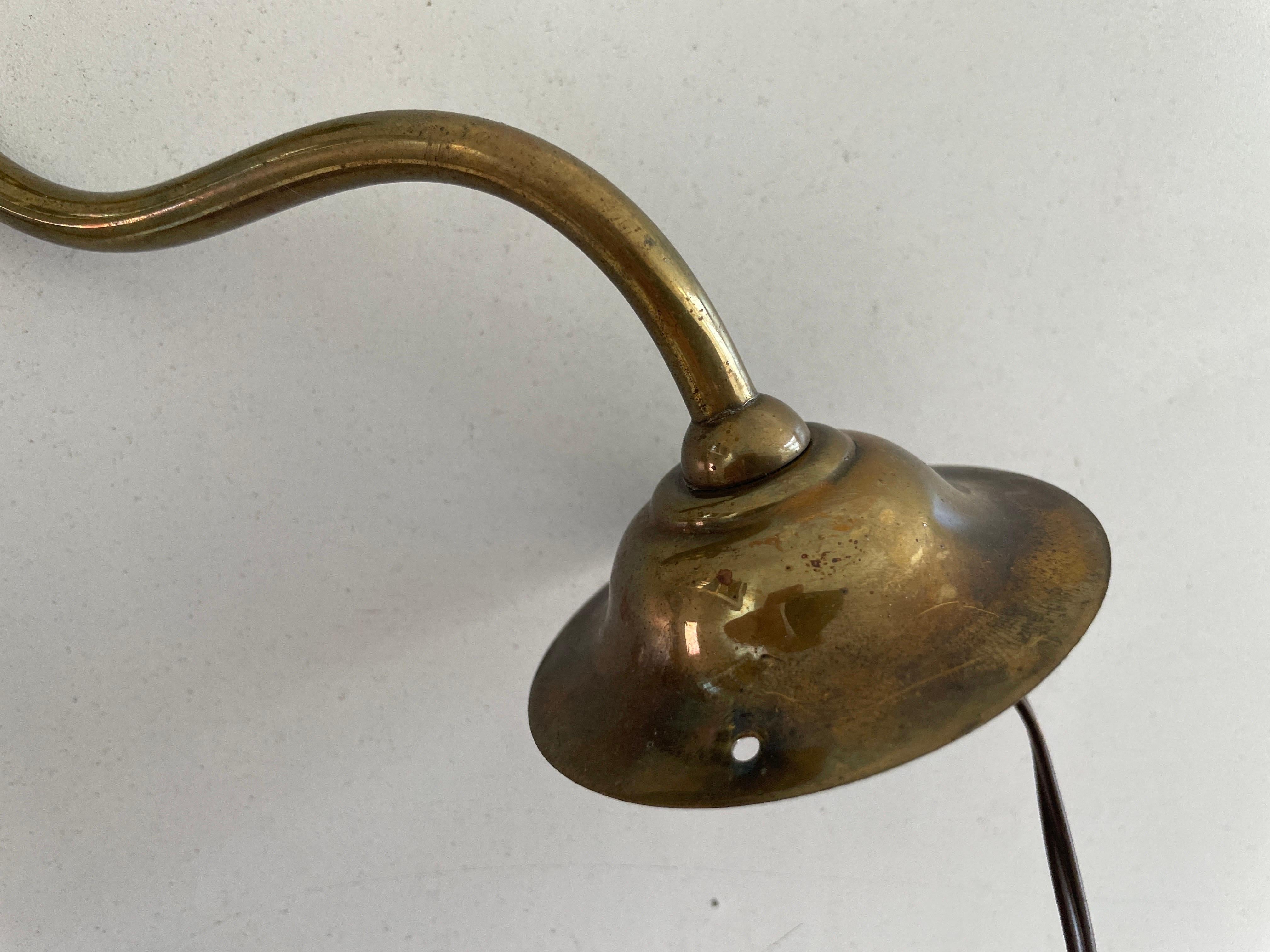 Mid-century Glass and Brass Pair of Sconces by Barovier & Toso, 1950s, Italy For Sale 4