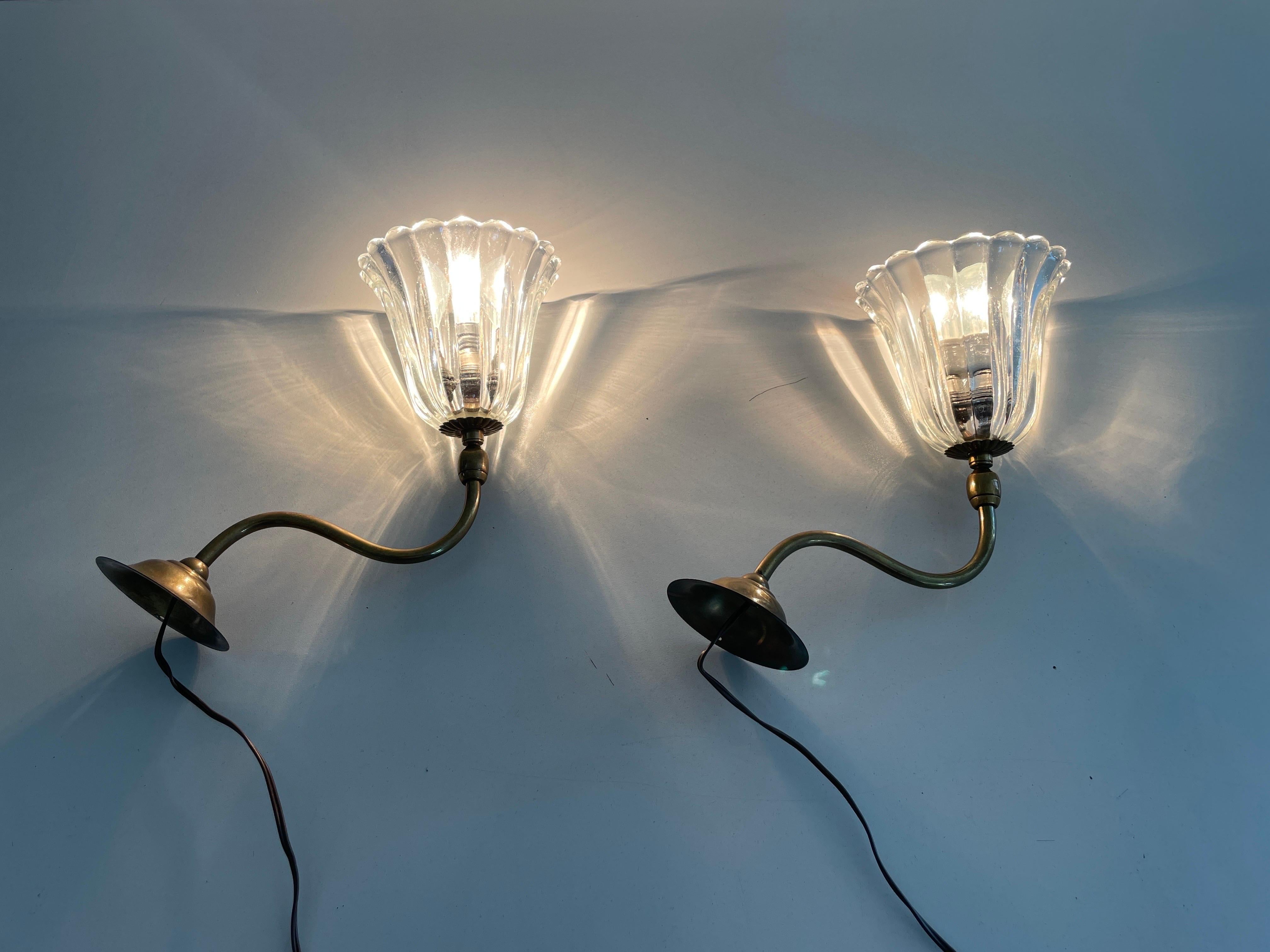 Mid-century Glass and Brass Pair of Sconces by Barovier & Toso, 1950s, Italy For Sale 6