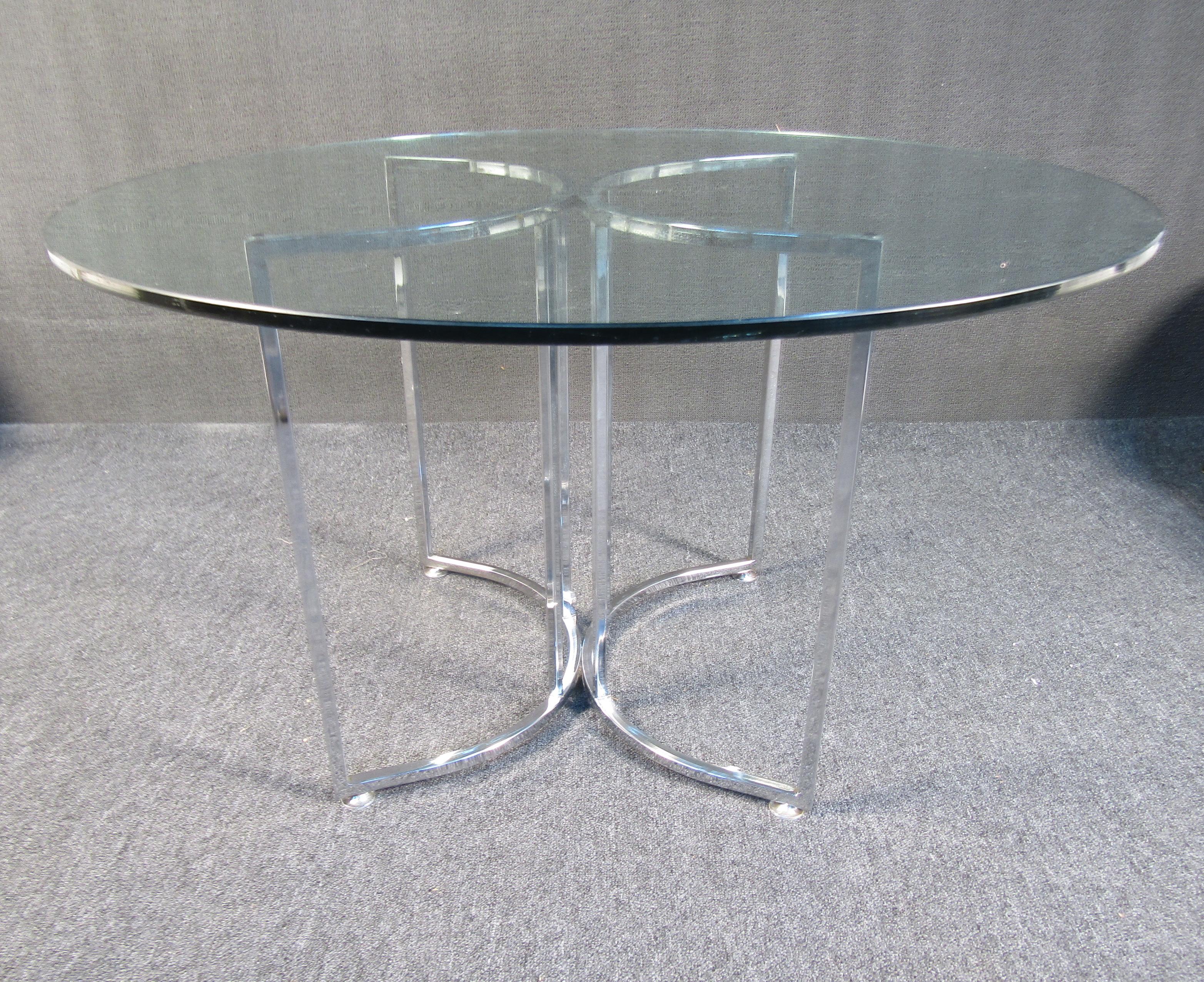 Mid-Century Modern Midcentury Glass and Chrome Dining Set For Sale