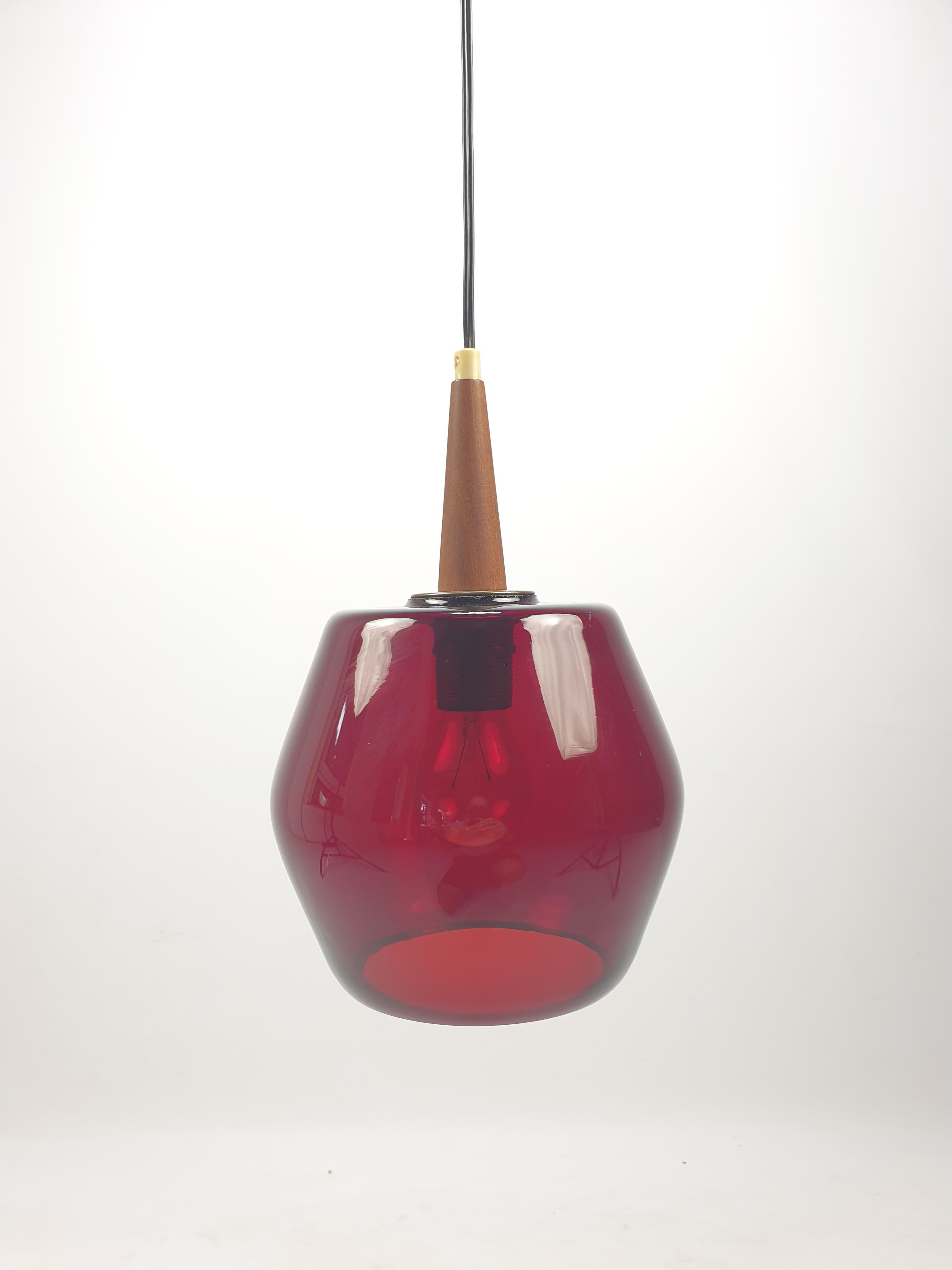 Mid Century Glass and Teak Pendant Lamp, 1970s In Good Condition For Sale In Oud Beijerland, NL