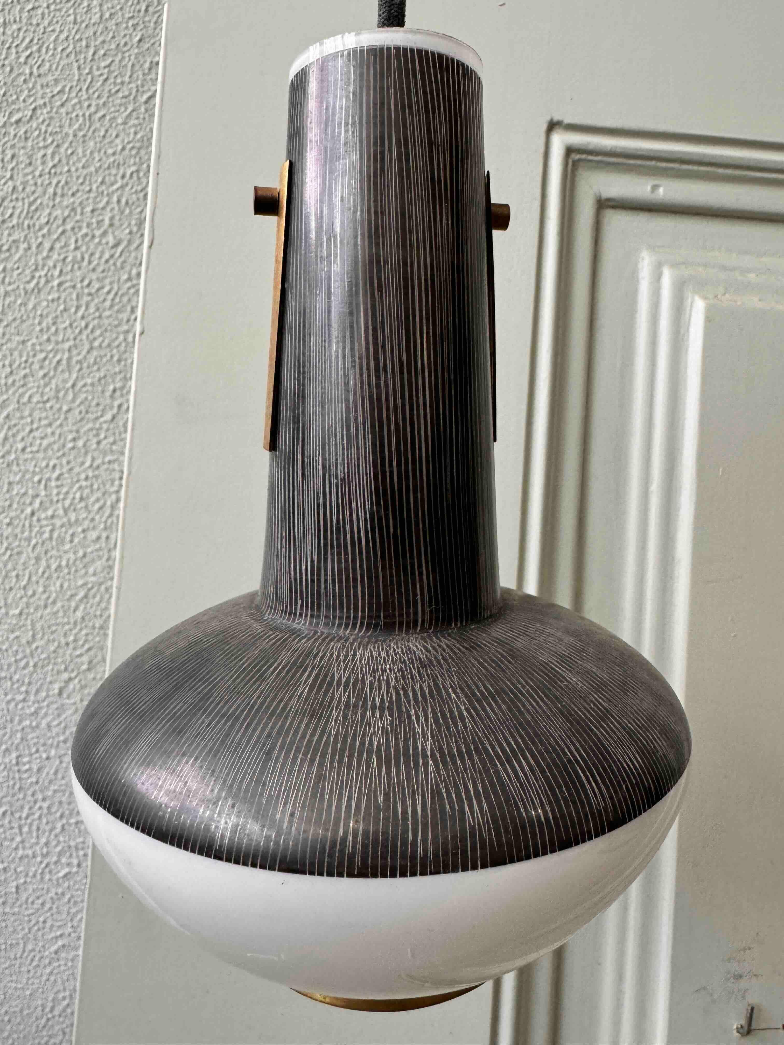 Lámpara de cristal y madera de mediados de siglo, años 50 en venta 10