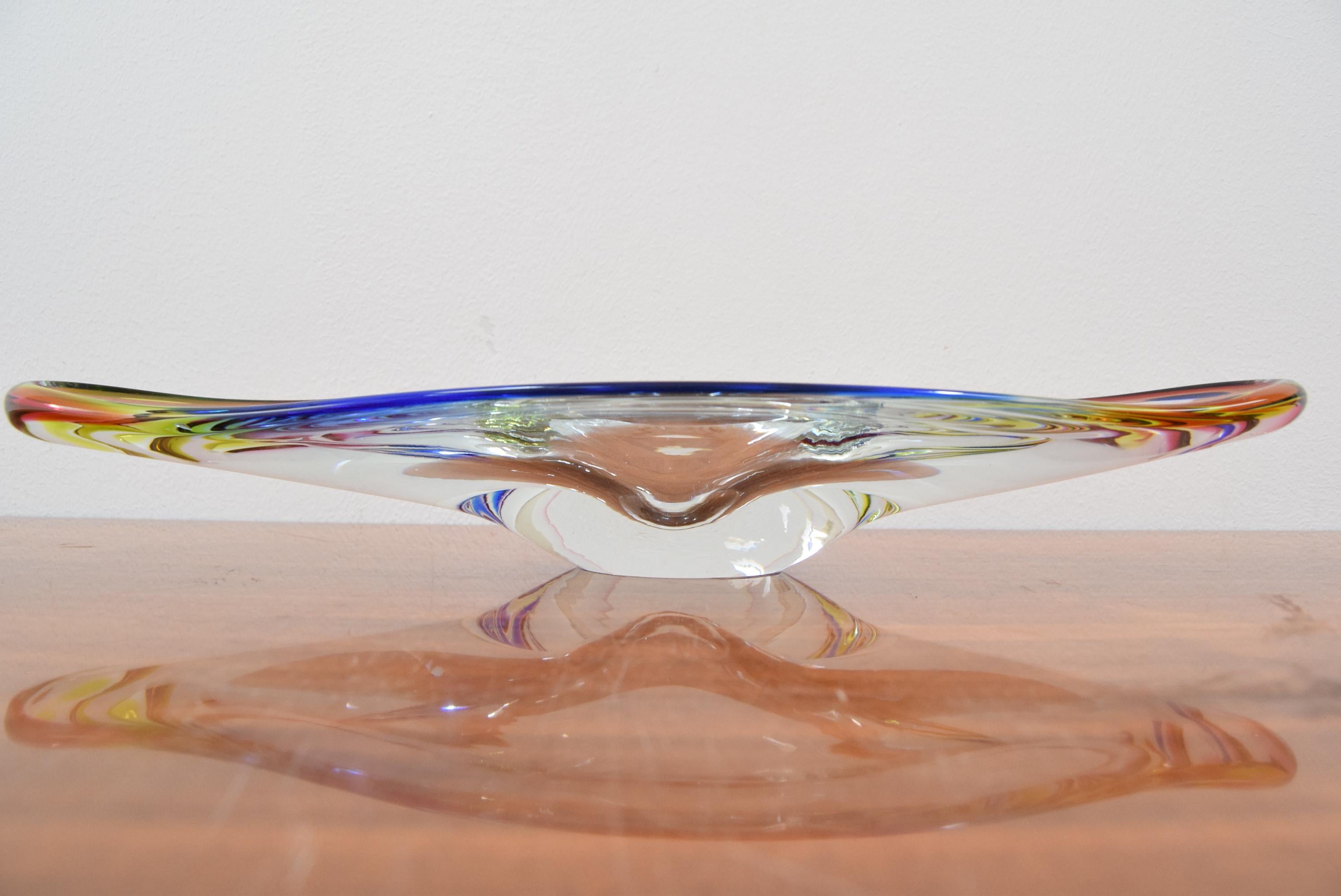 Glasschale aus der Jahrhundertmitte/Bohemia Glas, 1960er Jahre im Zustand „Gut“ im Angebot in Praha, CZ