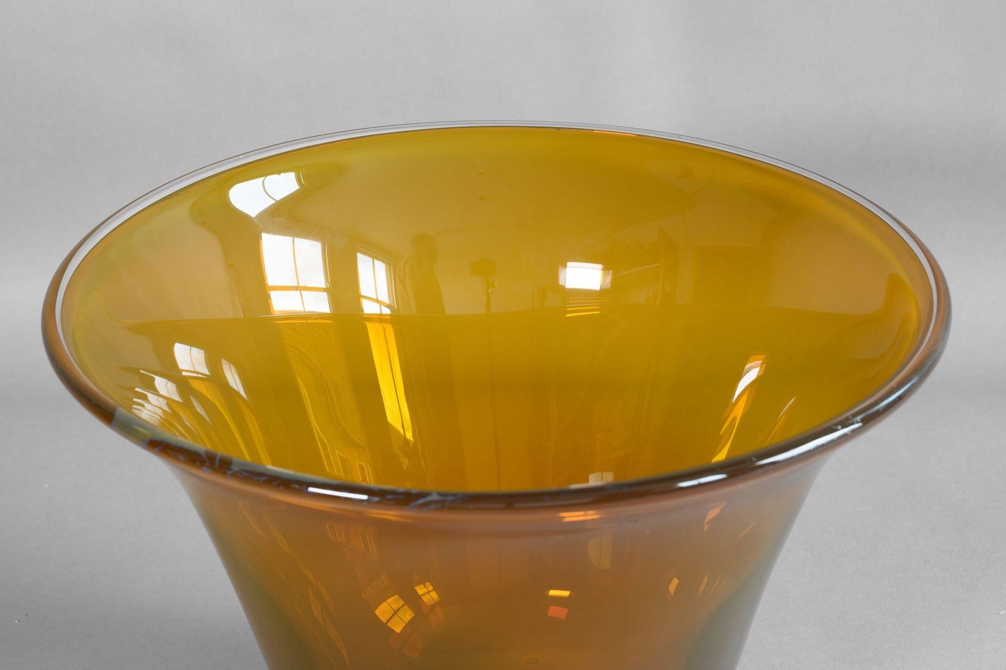 Mid-Century Glasschale (Ende des 20. Jahrhunderts) im Angebot