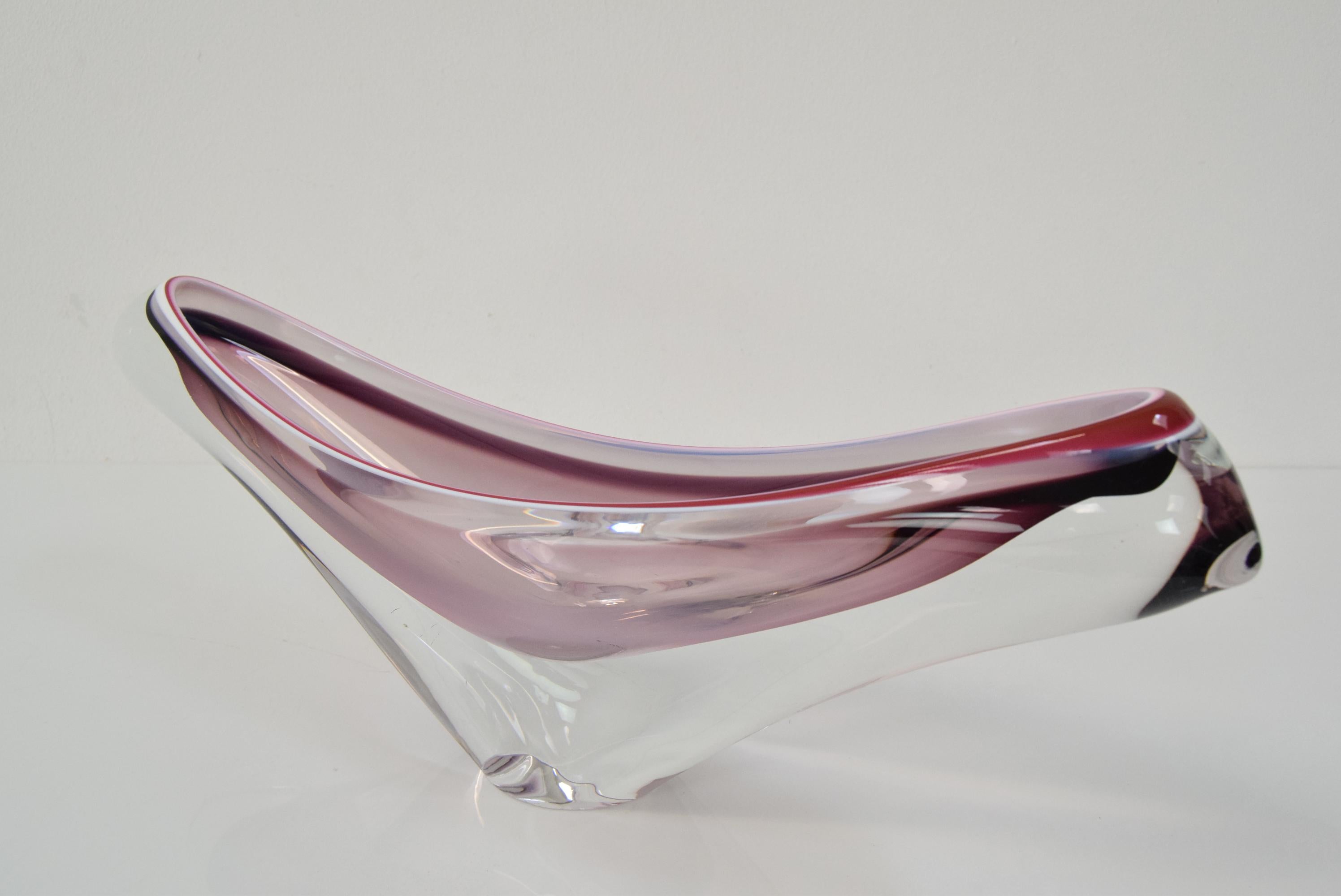 Mid-Century Glass Bowl, Designed Josef Hospodka for Chribska, 1960's For Sale 4