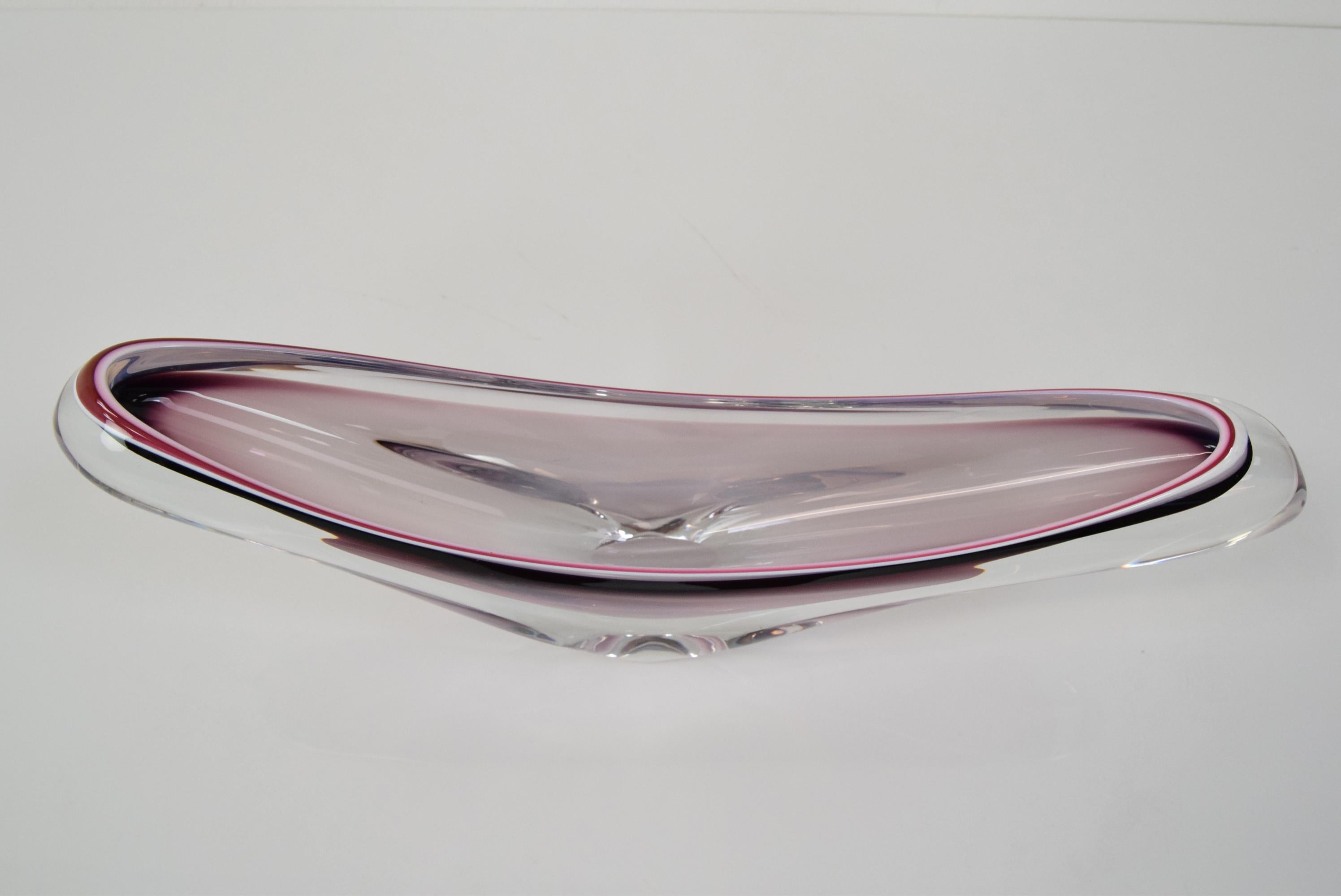Mid-Century moderno Ciotola in vetro di metà secolo, design Josef Hospodka per Chribska, anni '60 in vendita